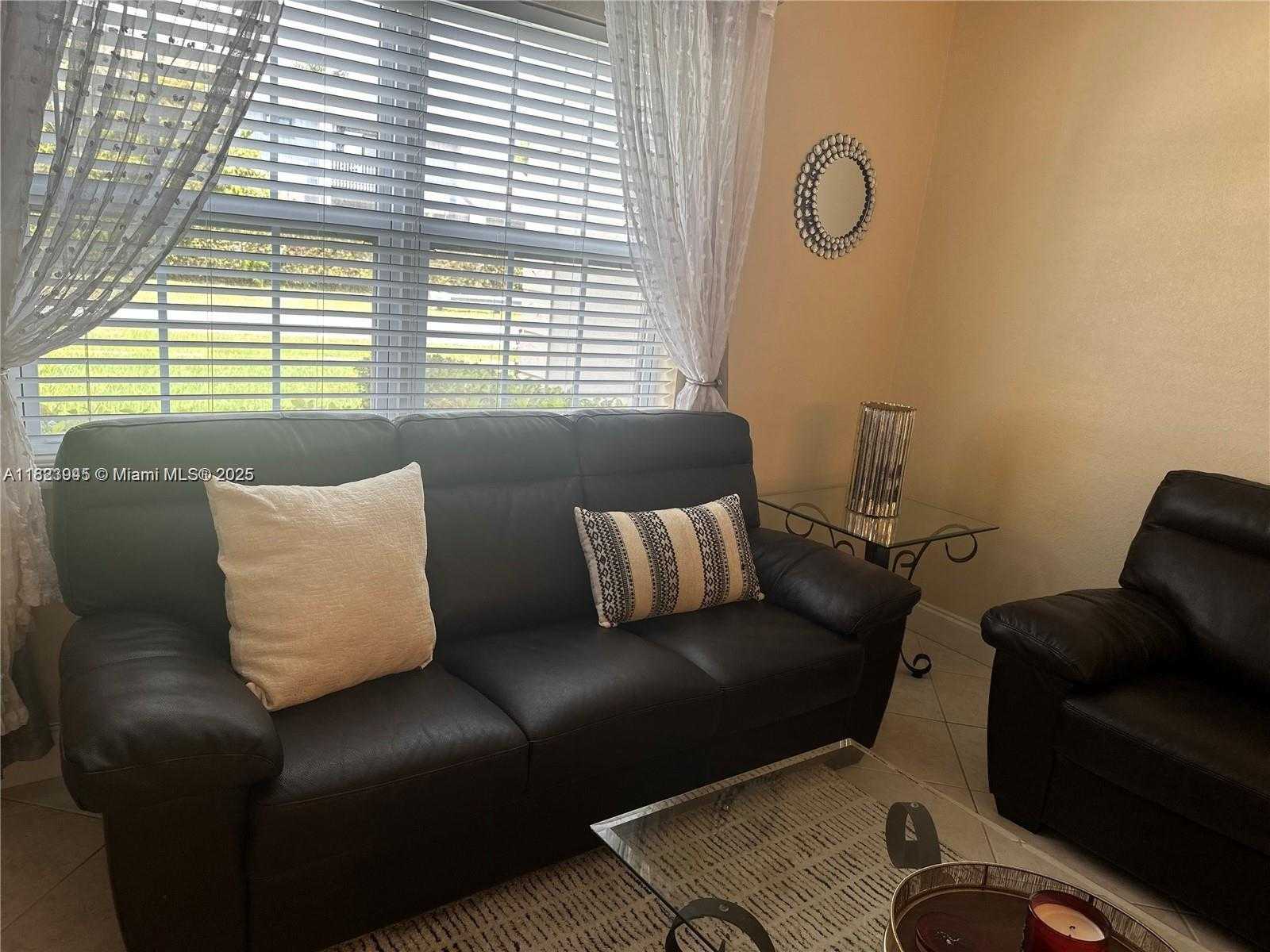 Small Image of 1520 MCKINLEY ST #103E, Hollywood Number 25