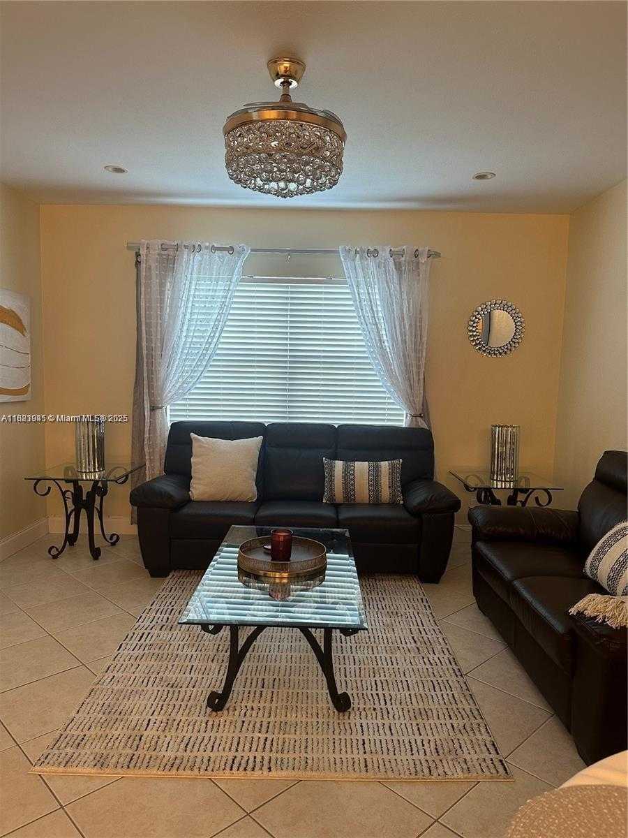 Small Image of 1520 MCKINLEY ST #103E, Hollywood Number 7