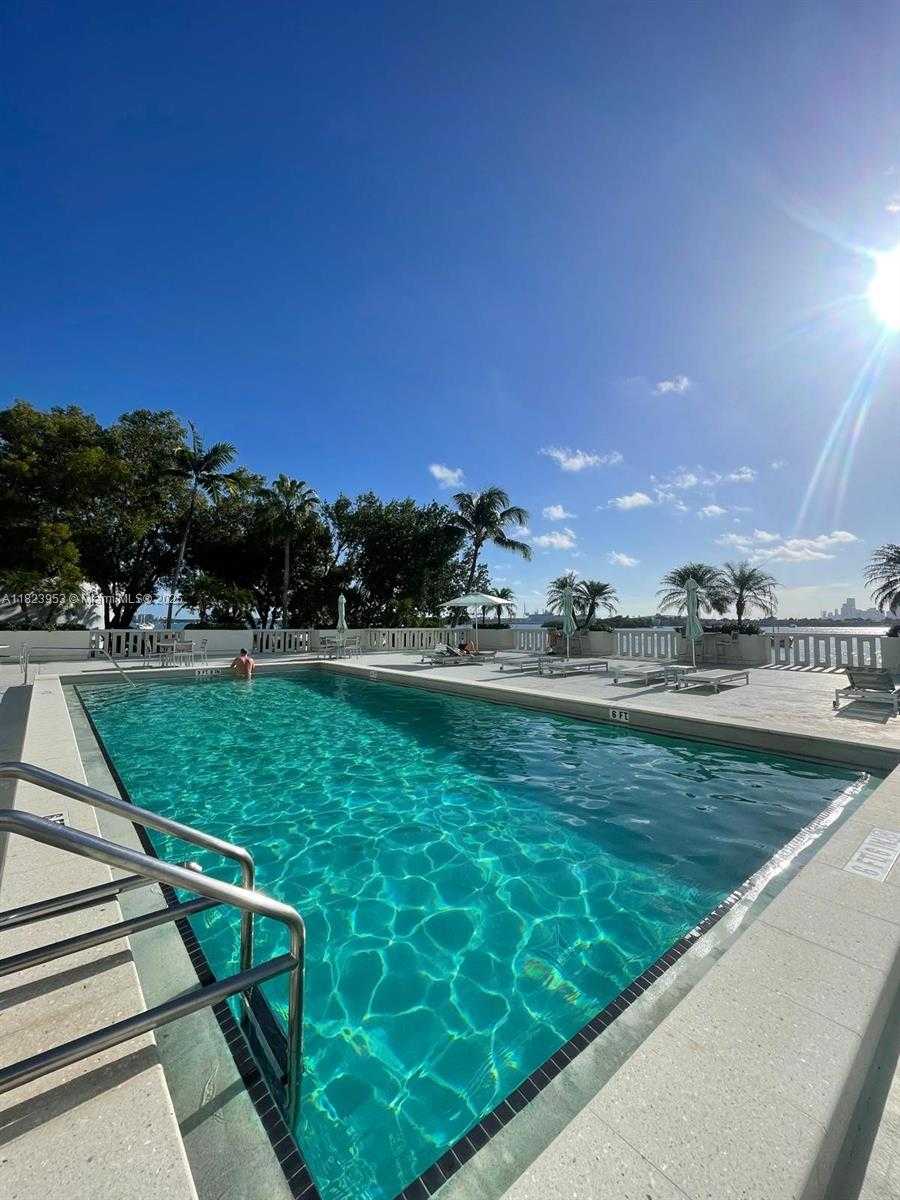 Small Image of 5 ISLAND AVE #5G, Miami Beach Number 2