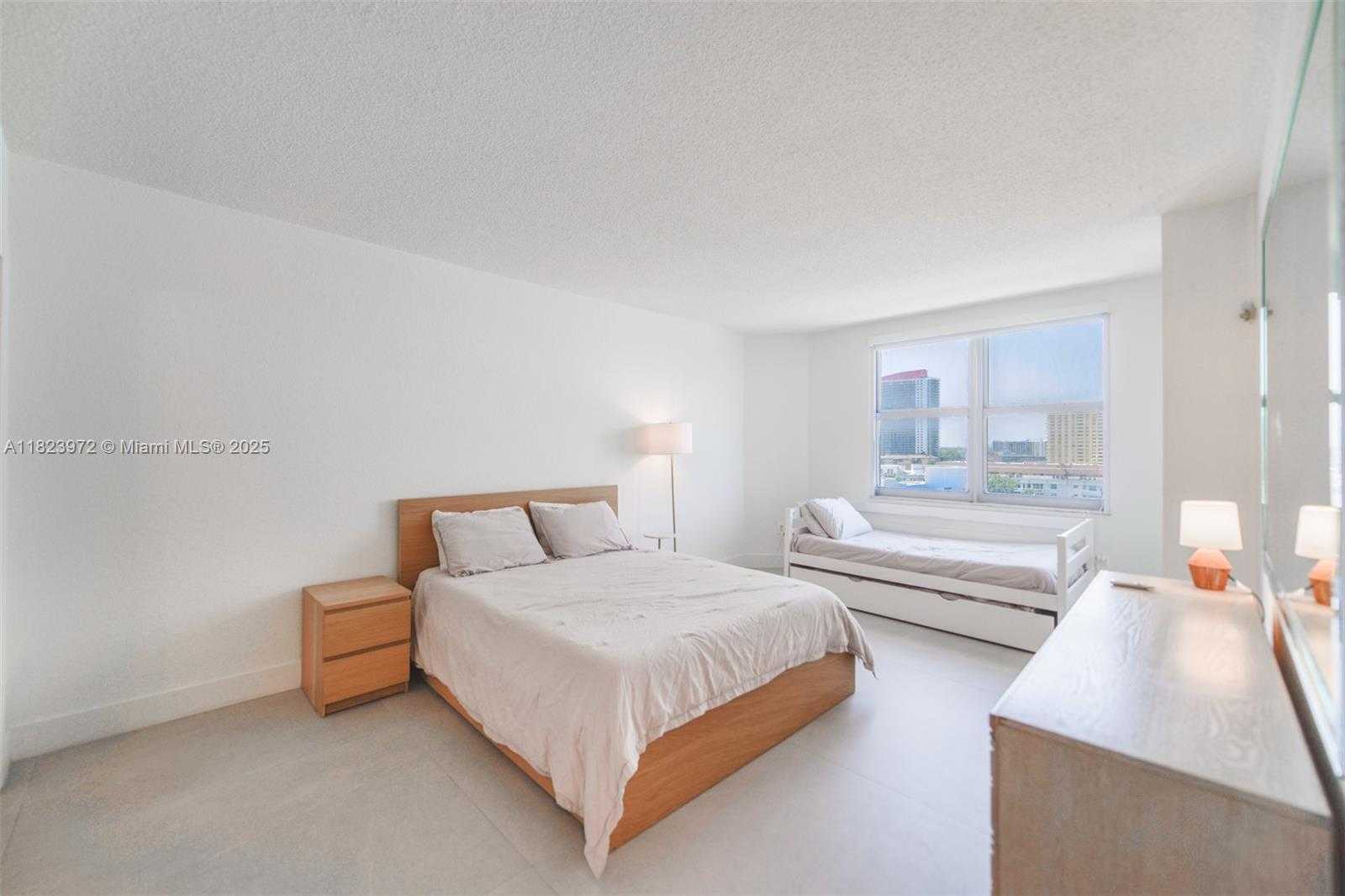 Small Image of 1965 SOUTH OCEAN DR #6F, Hallandale Beach Number 24