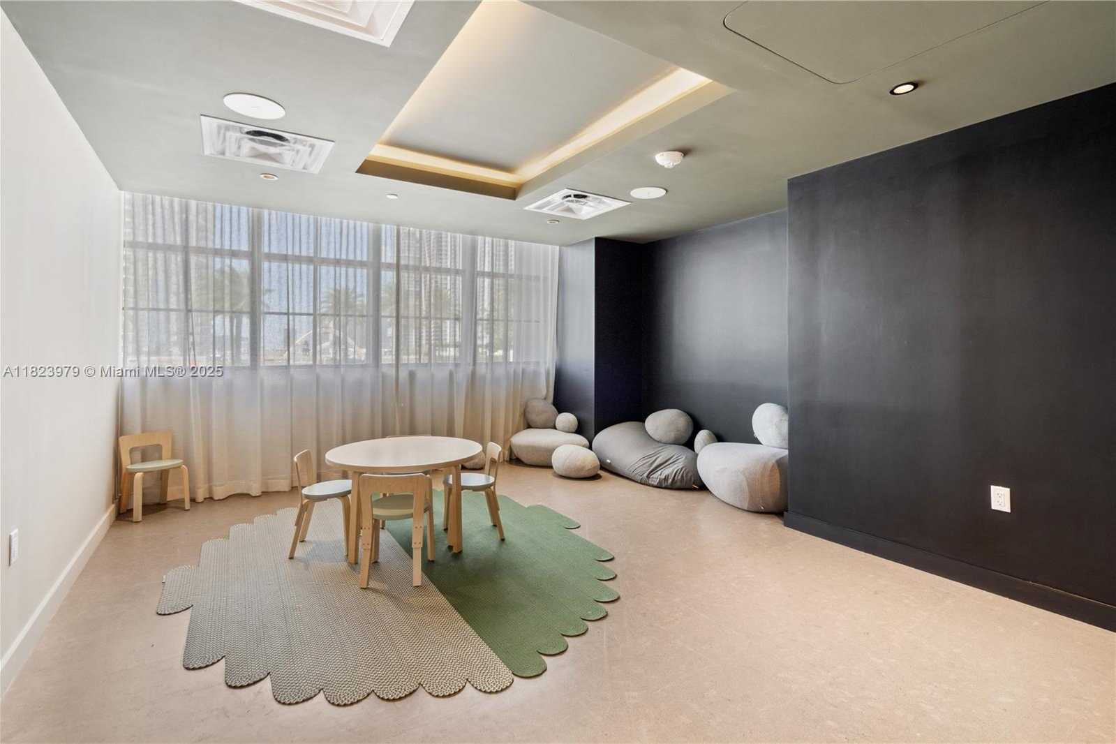 Small Image of 601 NORTH EAST 1ST AVE #2703, Miami Number 23