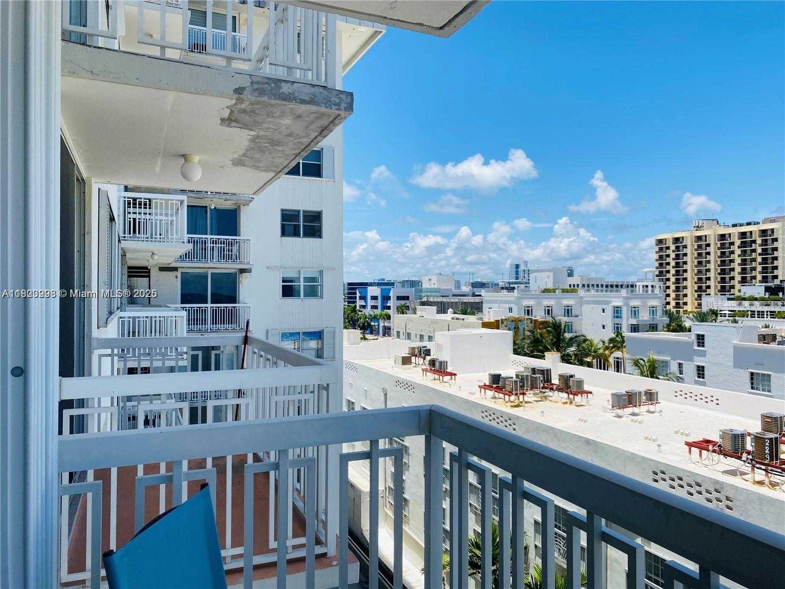 Small Image of 401 OCEAN DR #722, Miami Beach Number 6