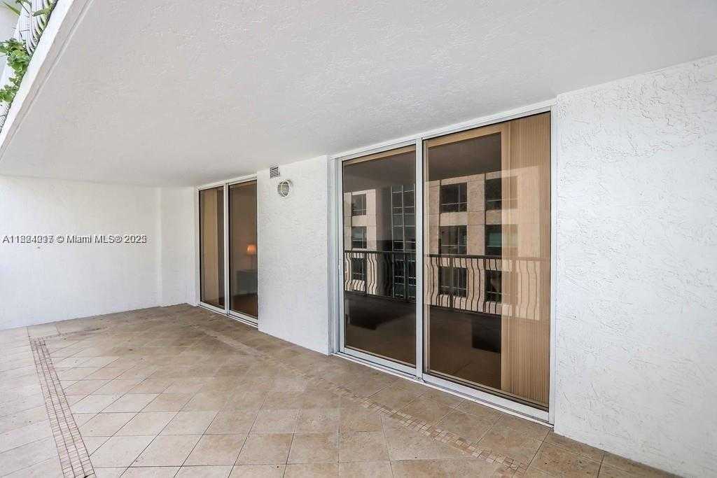 Small Image of 1200 BRICKELL BAY DR #1518, Miami Number 13