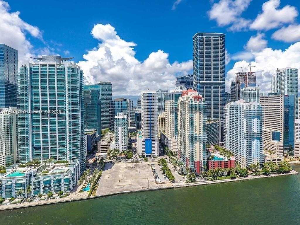 Small Image of 1200 BRICKELL BAY DR #1518, Miami Number 25