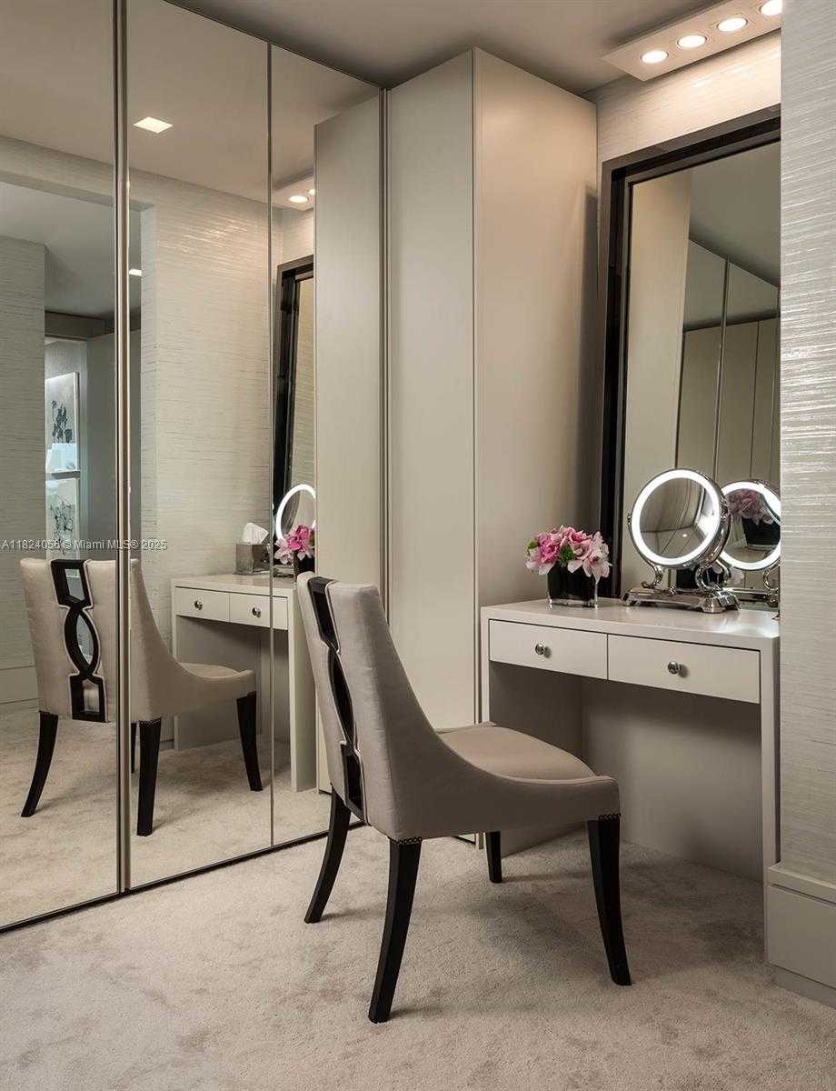 Small Image of 10203 COLLINS #301, Bal Harbour Number 9
