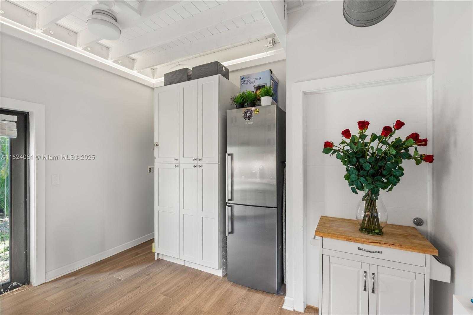 Small Image of 1301 MILAN AVE #5, Coral Gables Number 3