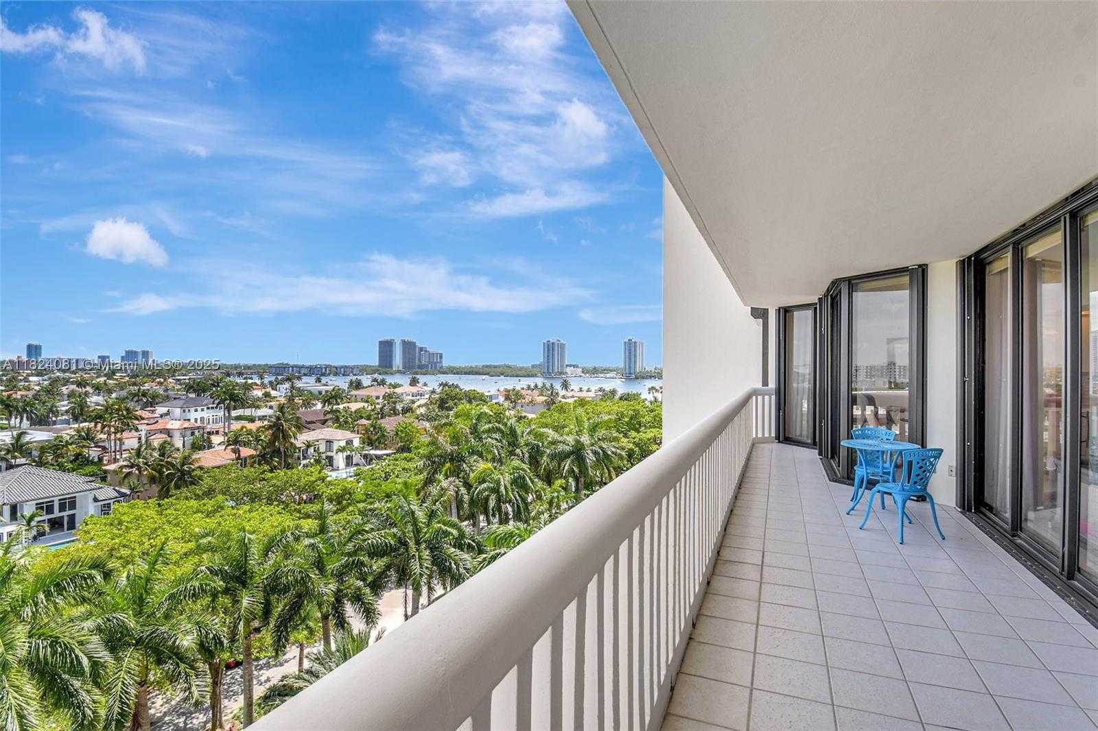 Small Image of 2000 ISLAND BLVD #808, Aventura Number 23
