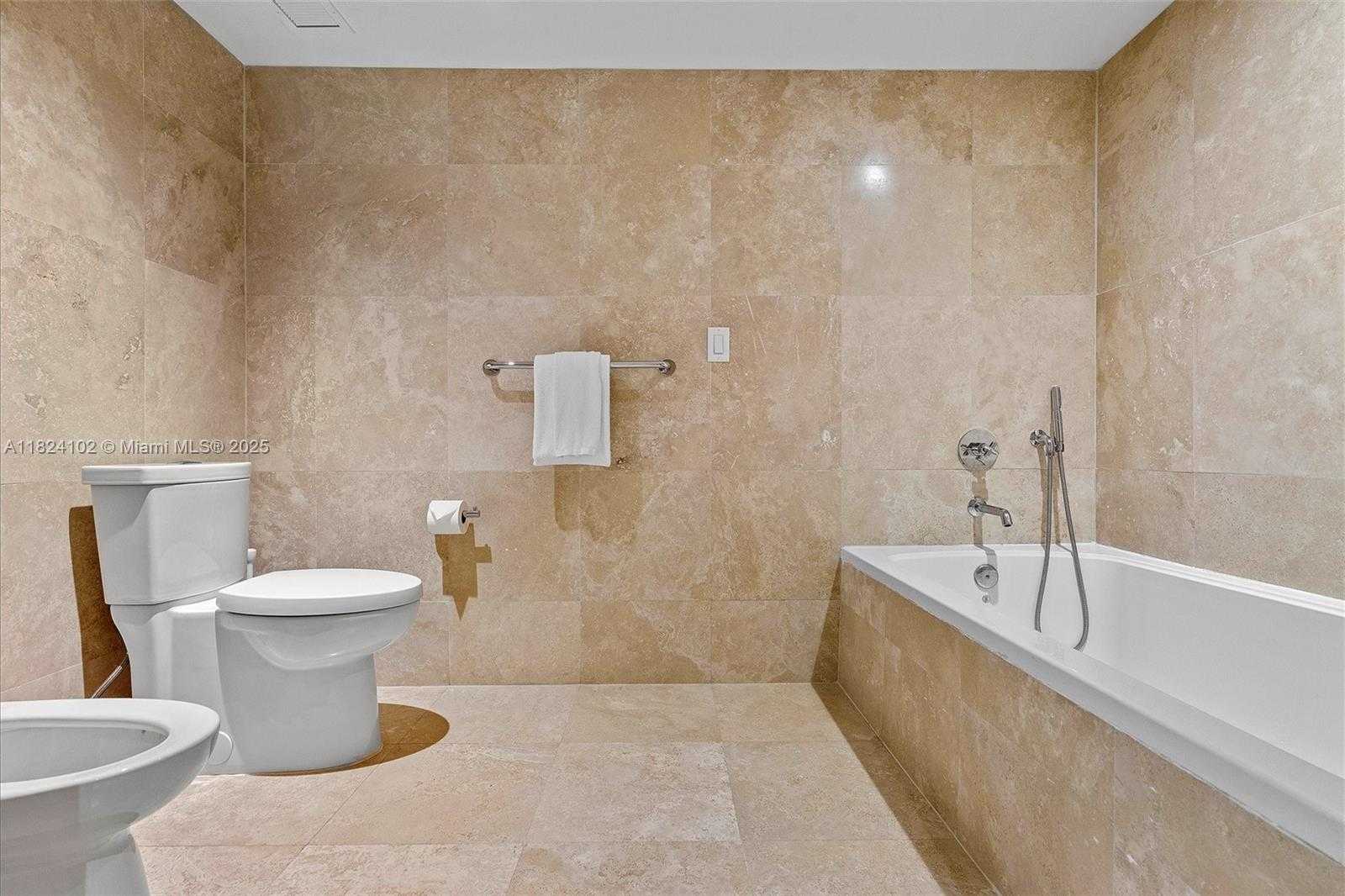 Small Image of 102 24TH ST #1415, Miami Beach Number 36