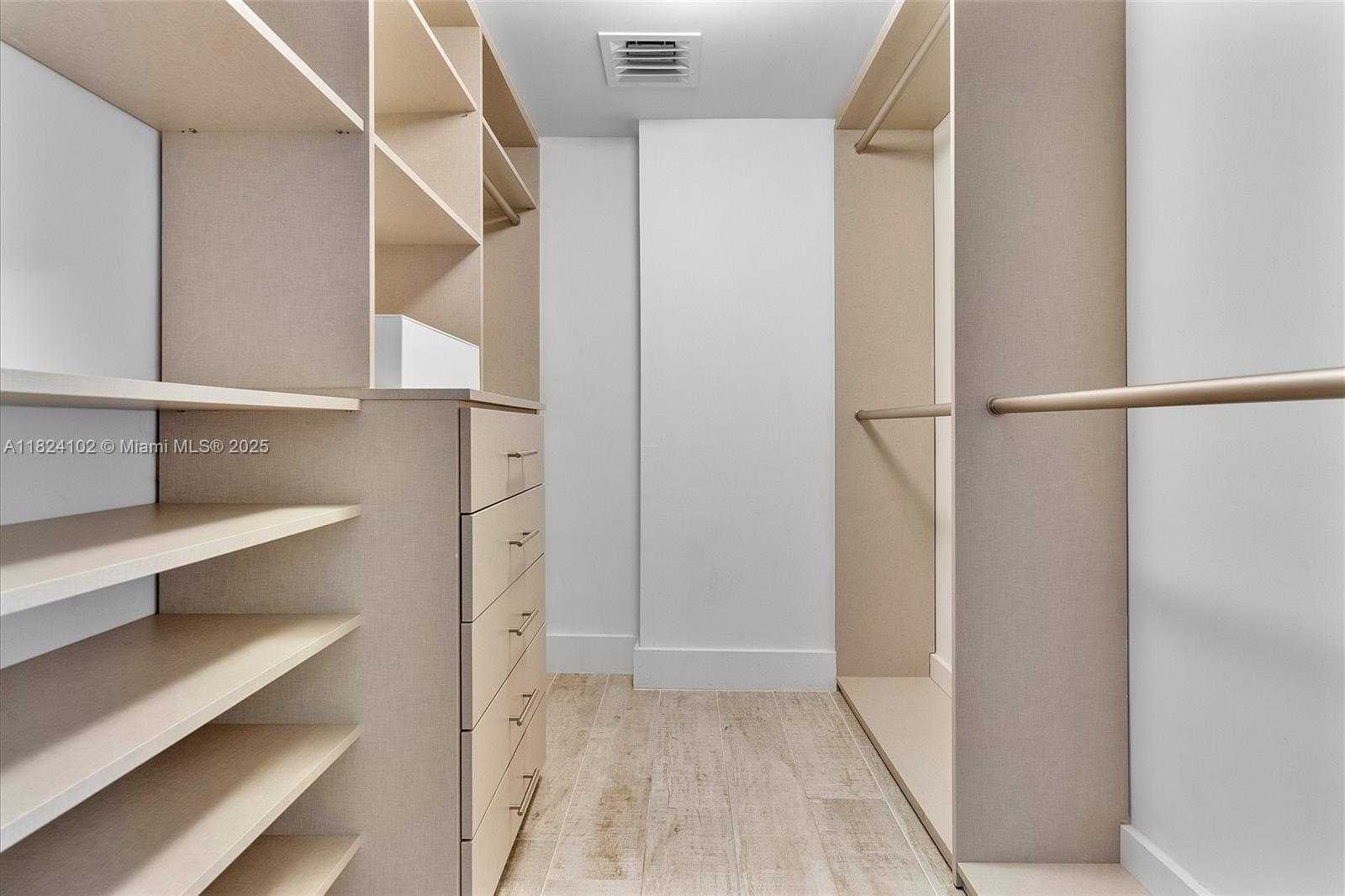 Small Image of 102 24TH ST #1415, Miami Beach Number 38