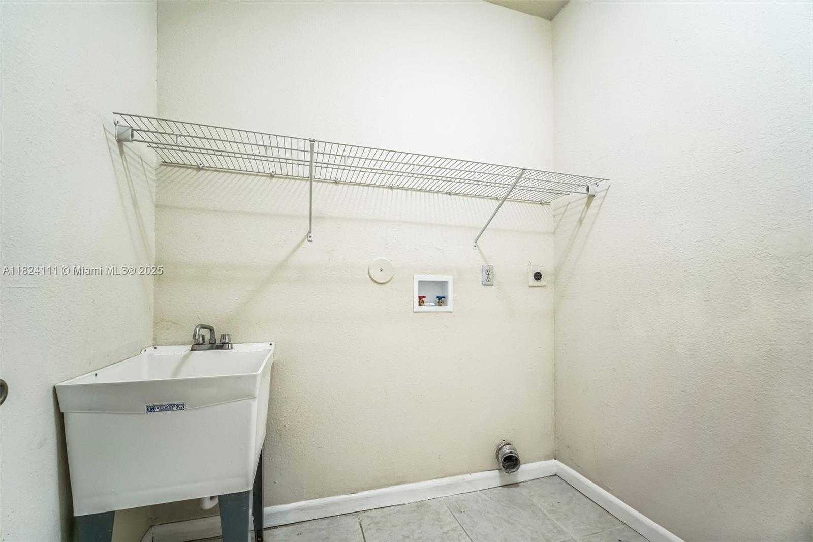 Small Image of 8878 SOUTH WEST 229TH ST, Cutler Bay Number 13