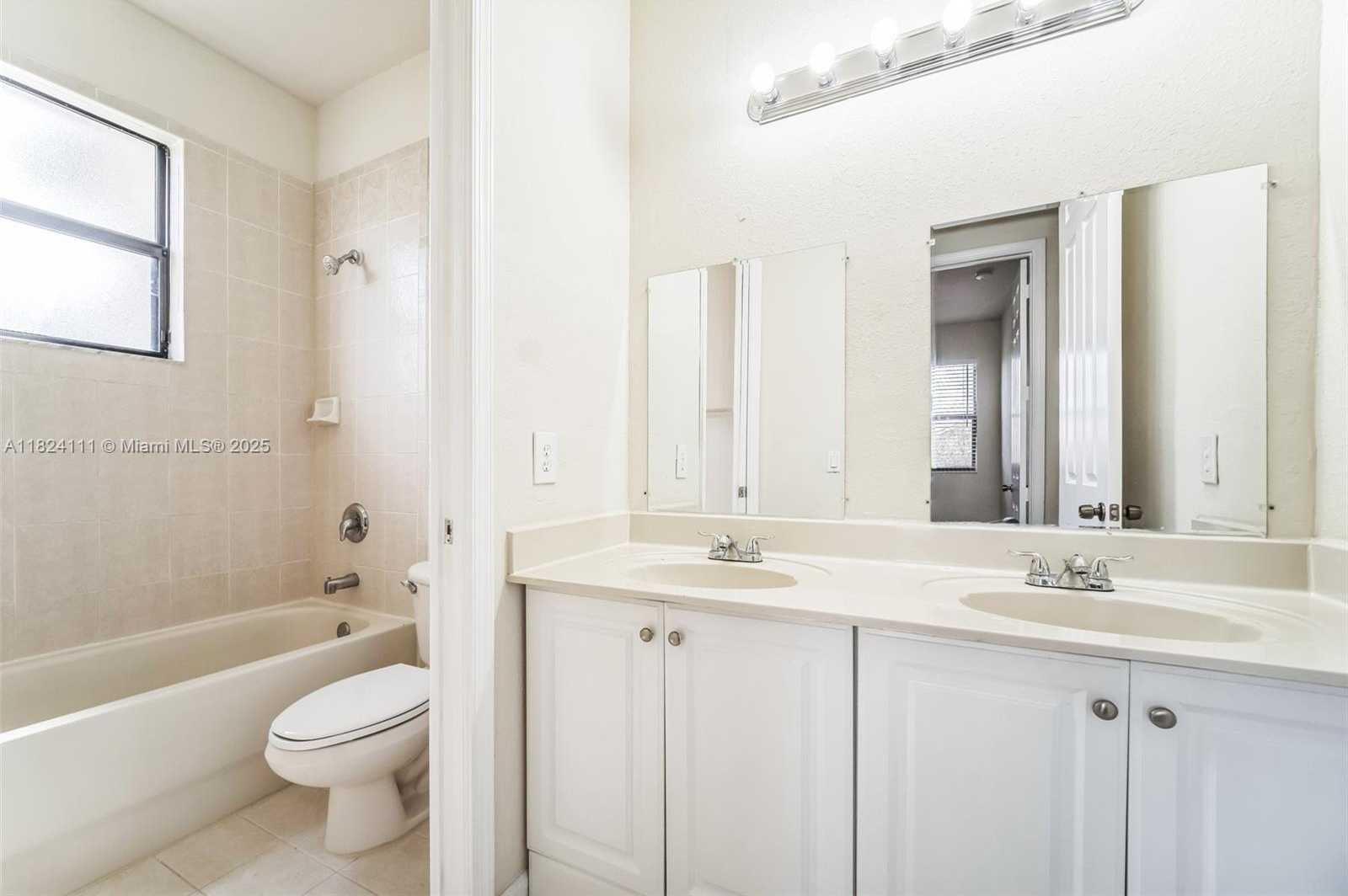 Small Image of 8878 SOUTH WEST 229TH ST, Cutler Bay Number 14