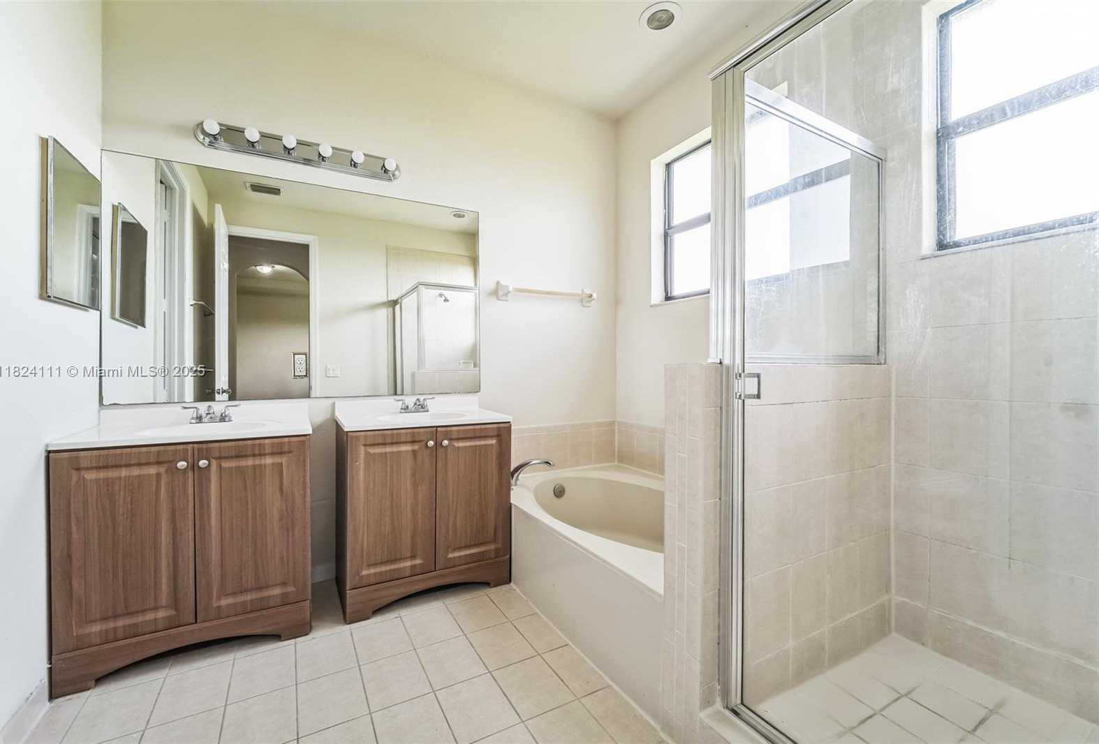 Small Image of 8878 SOUTH WEST 229TH ST, Cutler Bay Number 9