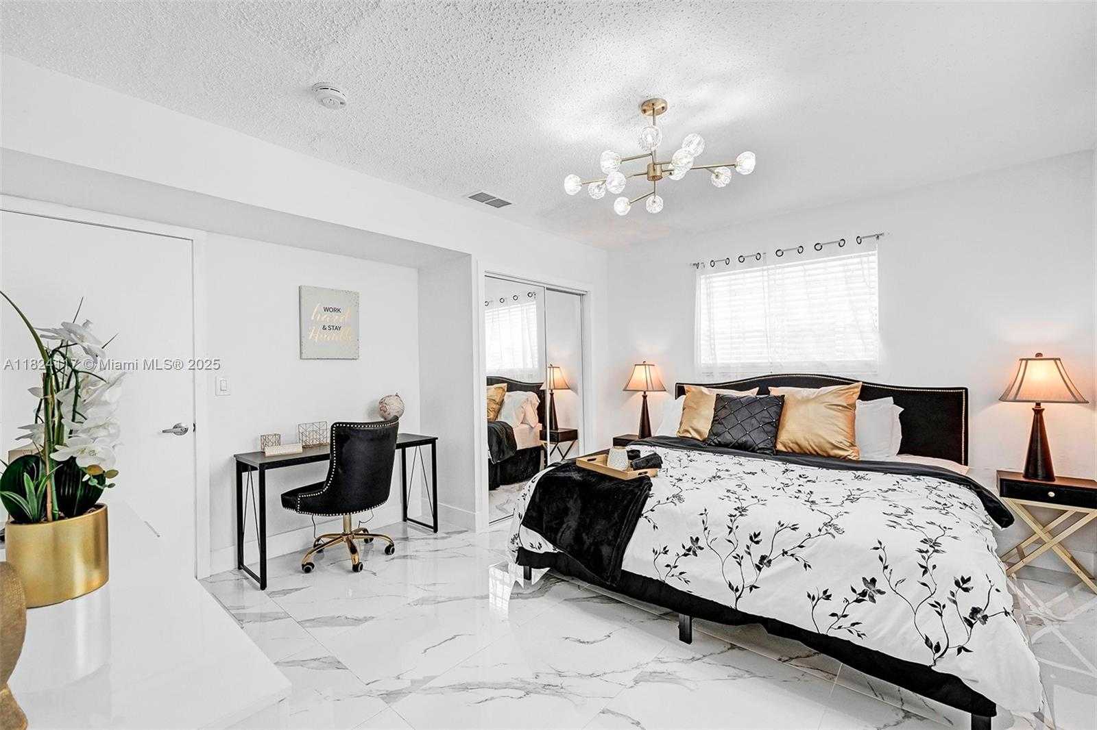 Small Image of 2338 FILLMORE ST #2A, Hollywood Number 16