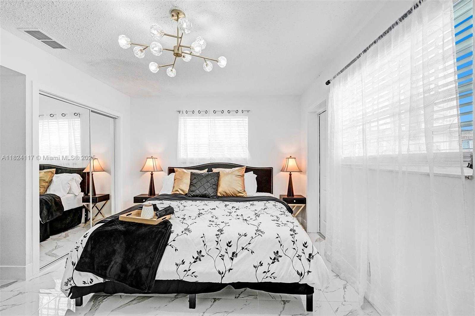 Small Image of 2338 FILLMORE ST #2A, Hollywood Number 17