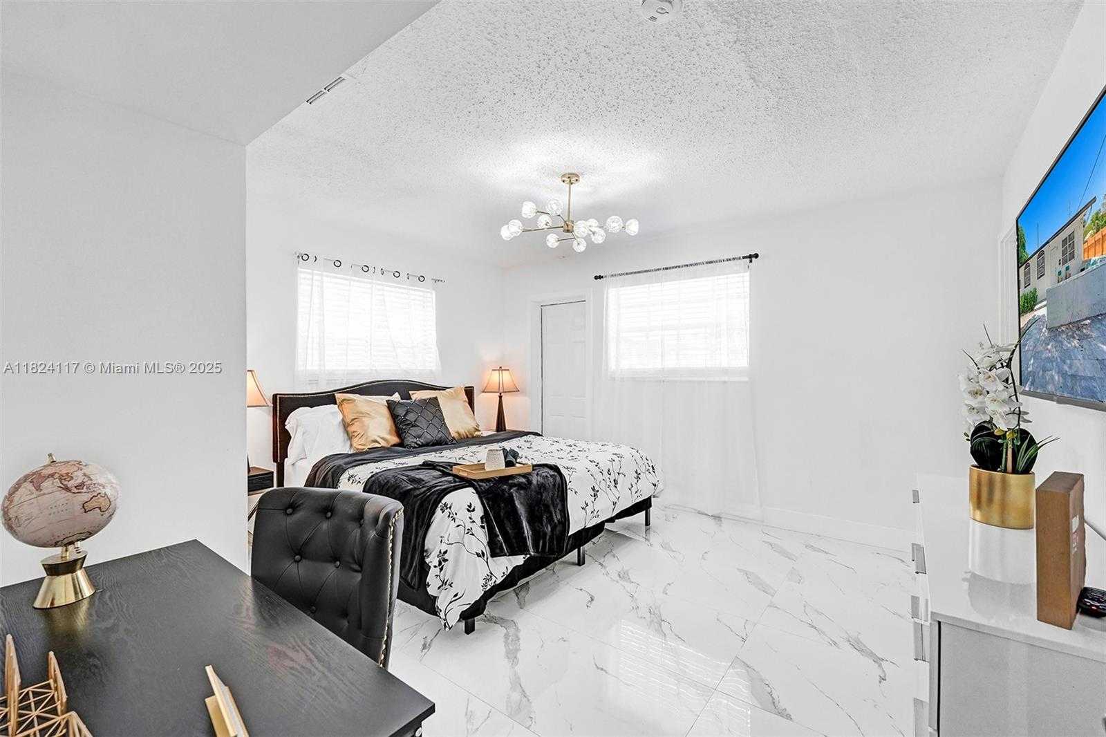 Small Image of 2338 FILLMORE ST #2A, Hollywood Number 20