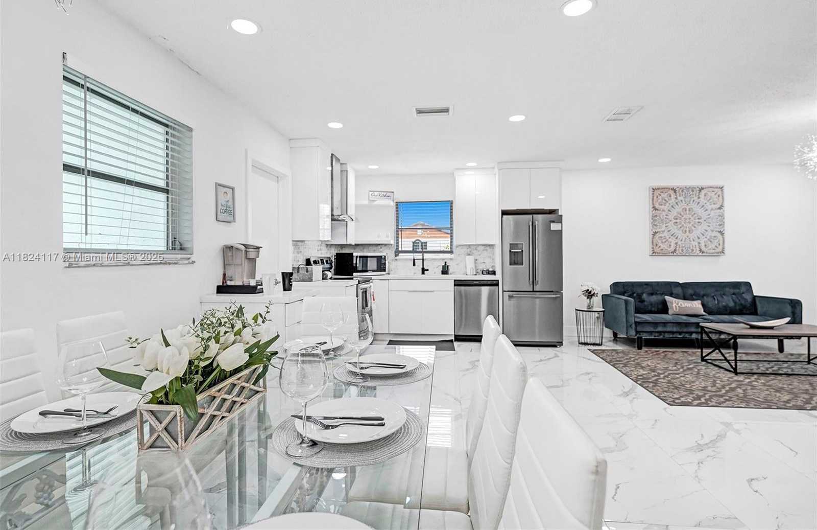 Small Image of 2338 FILLMORE ST #2A, Hollywood Number 3