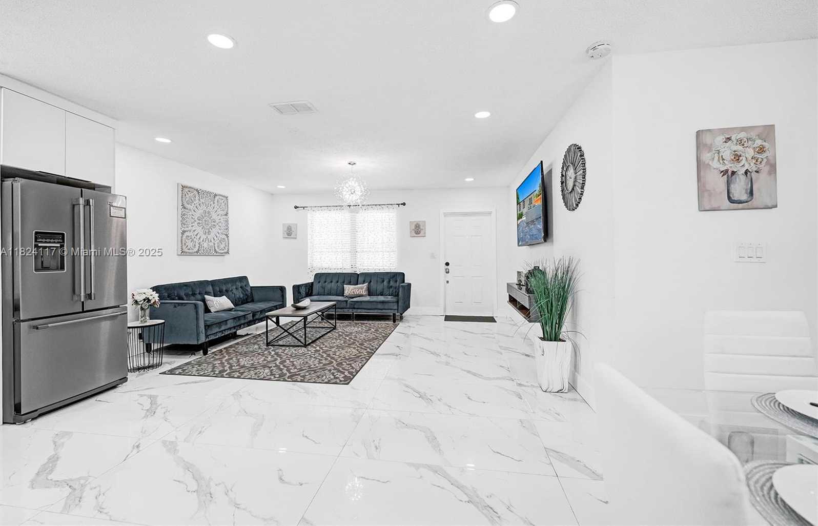 Small Image of 2338 FILLMORE ST #2A, Hollywood Number 4