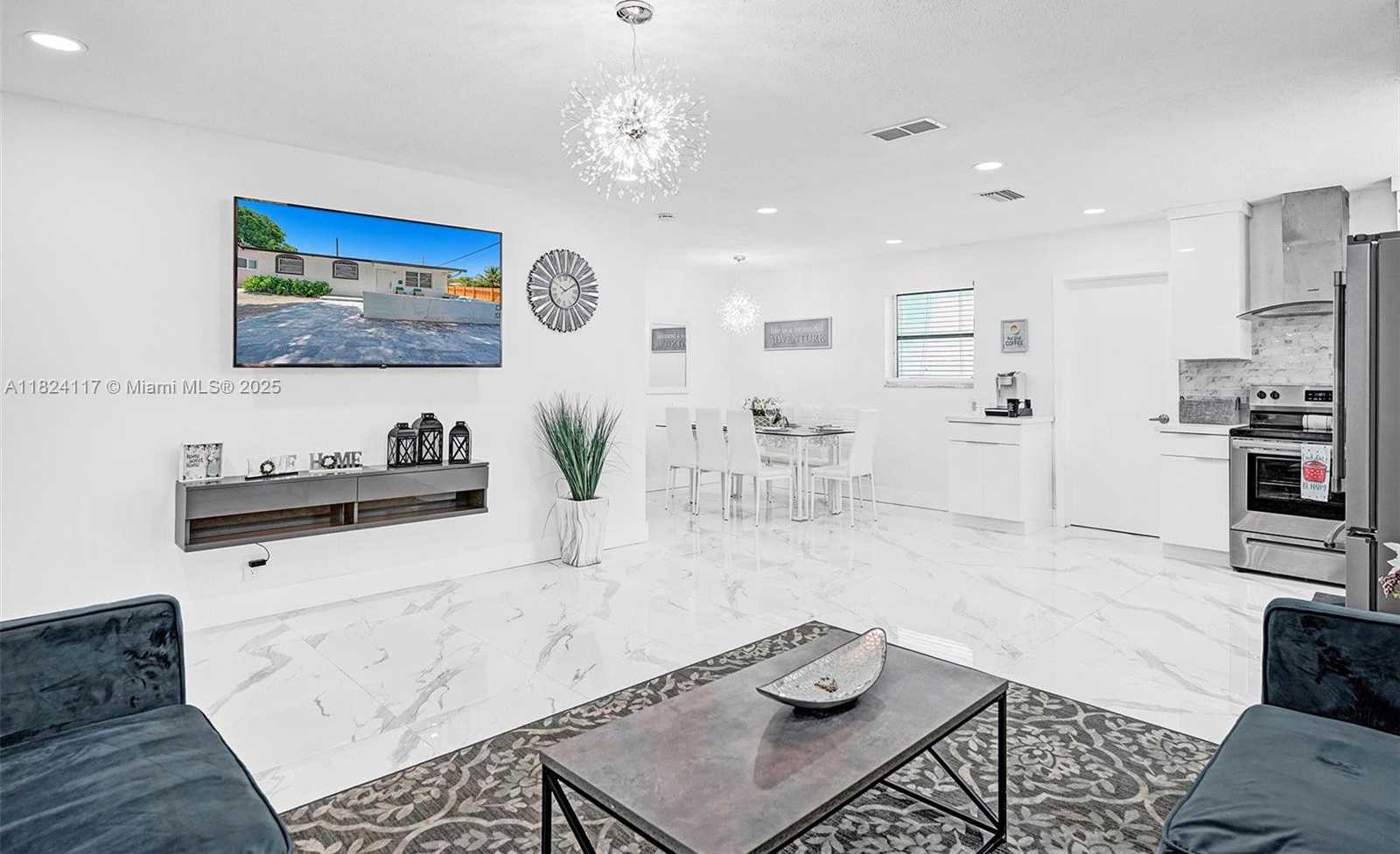 Small Image of 2338 FILLMORE ST #2A, Hollywood Number 6