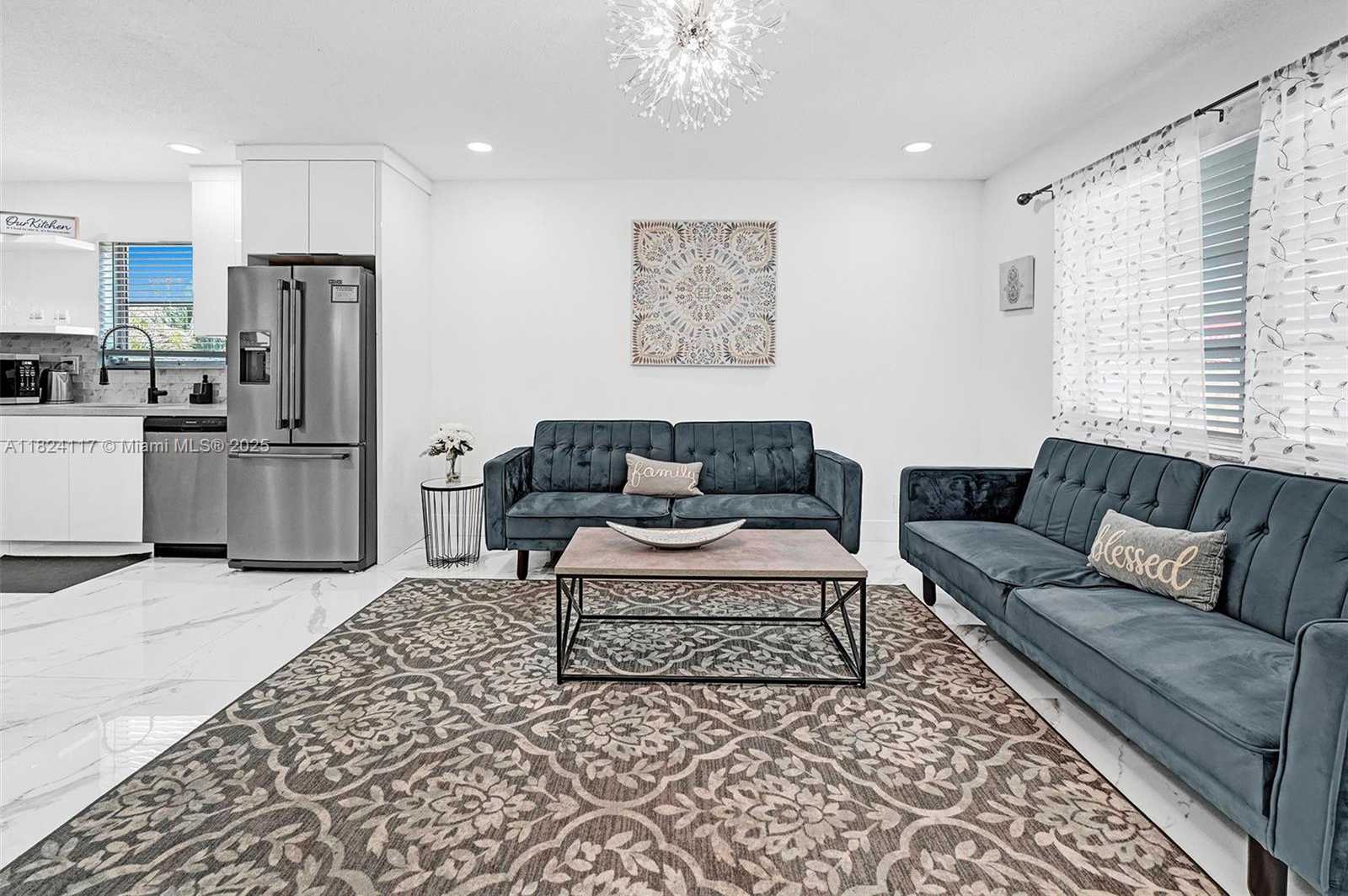 Small Image of 2338 FILLMORE ST #2A, Hollywood Number 8