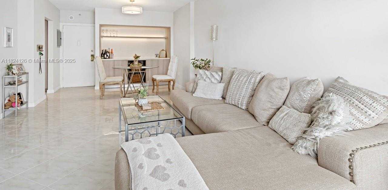 Small Image of 400 KINGS POINT DR #1222, Sunny Isles Beach Number 15