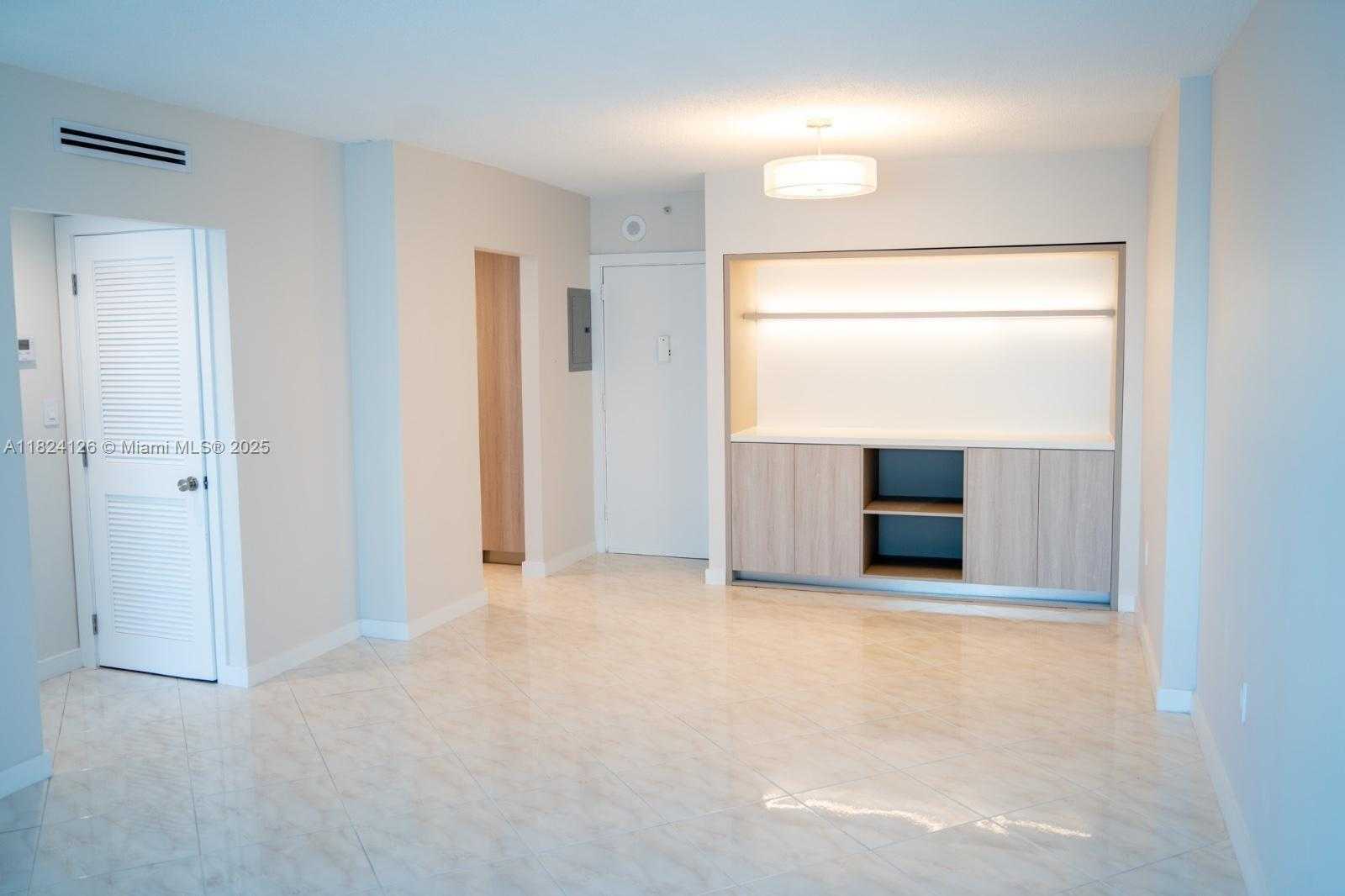Small Image of 400 KINGS POINT DR #1222, Sunny Isles Beach Number 2