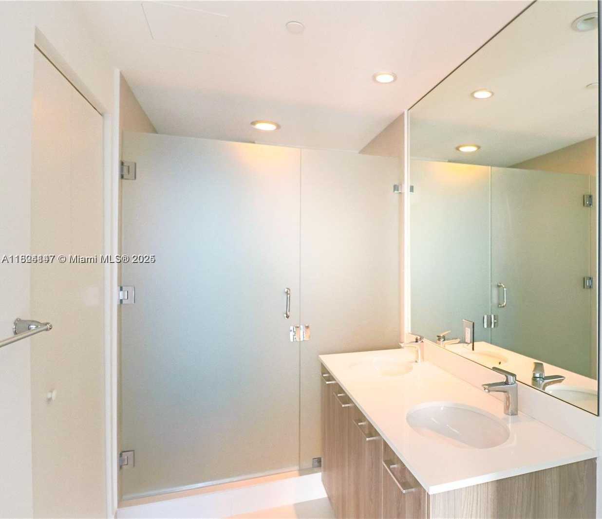 Small Image of 501 NORTH EAST 31ST ST #2005, Miami Number 8