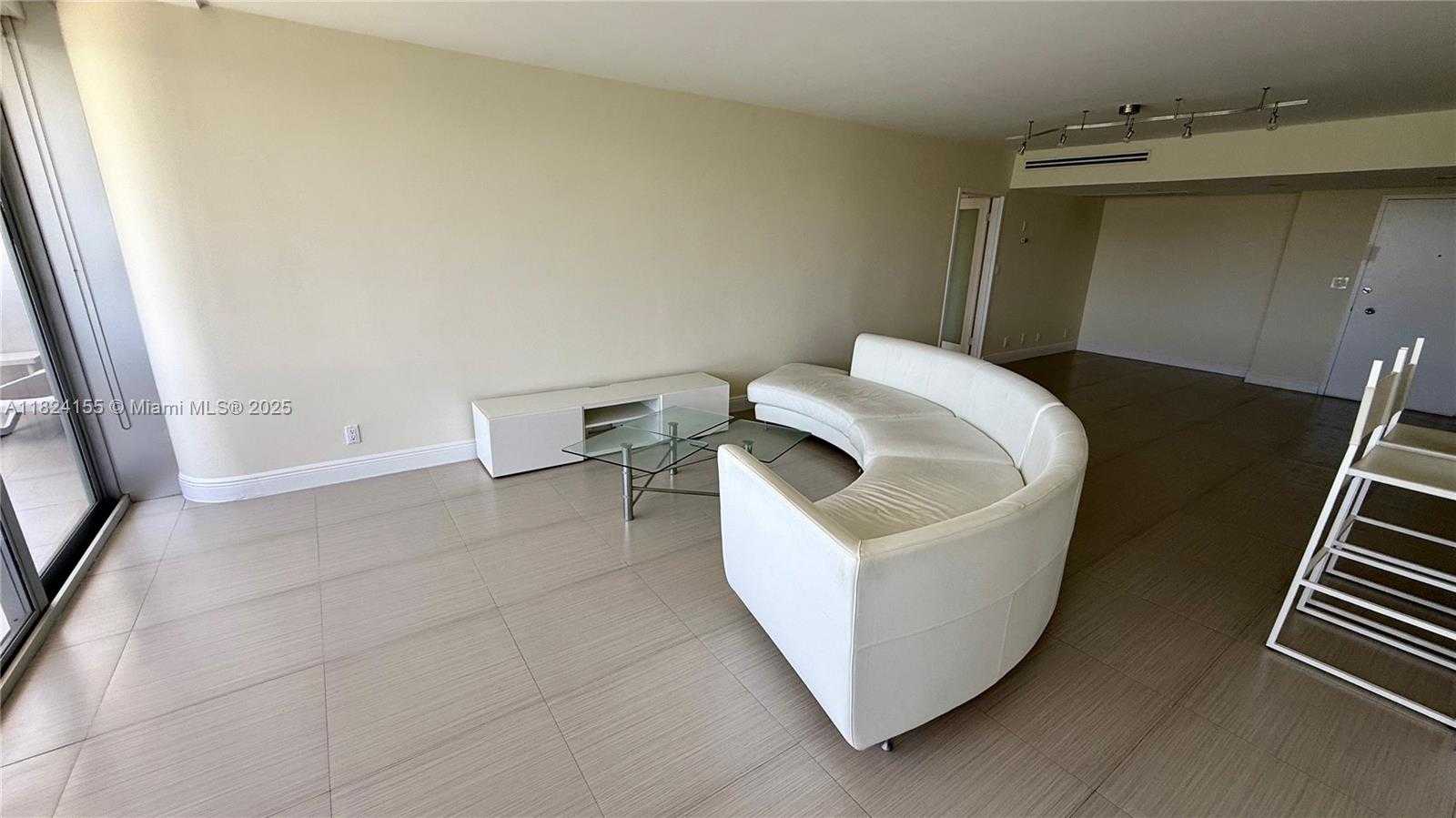 Small Image of 900 BAY DR #906, Miami Beach Number 18