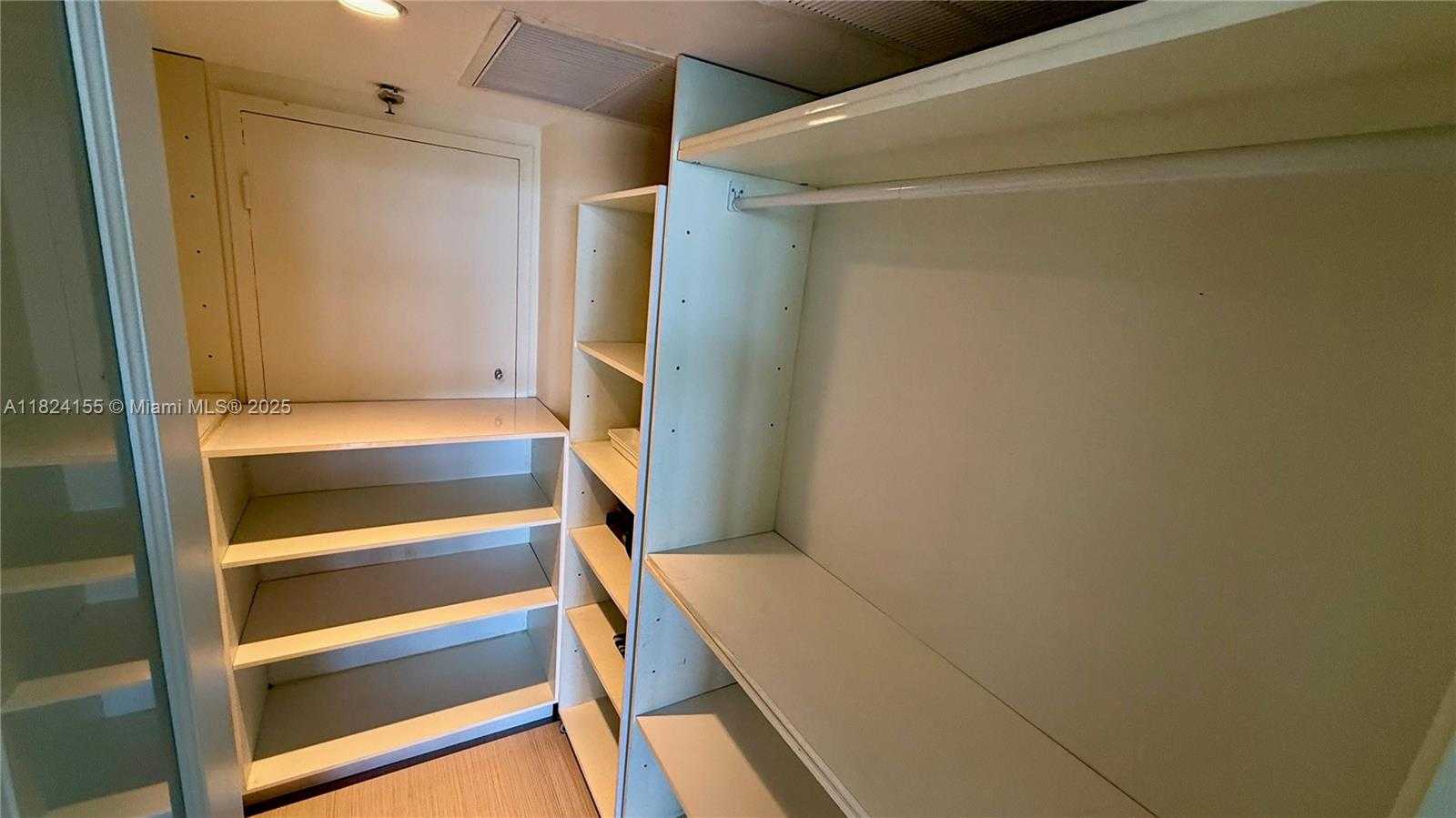 Small Image of 900 BAY DR #906, Miami Beach Number 26