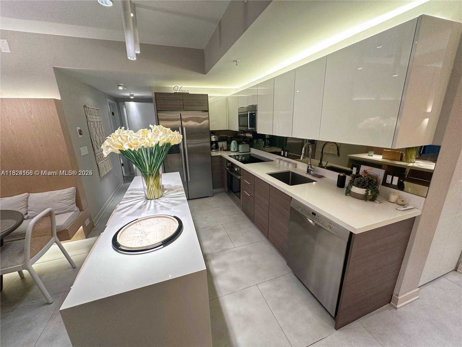 Small Image of 1010 SOUTH WEST 2ND AVE #601, Miami Number 4