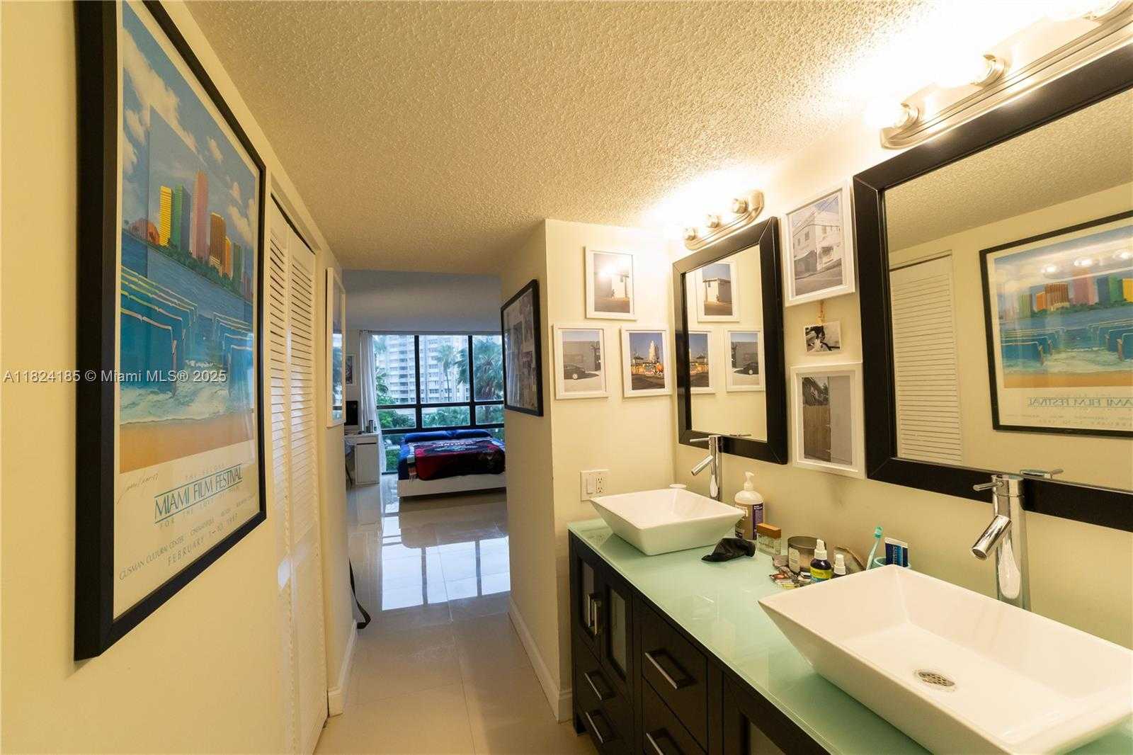 Small Image of 1450 BRICKELL BAY DR #311, Miami Number 10