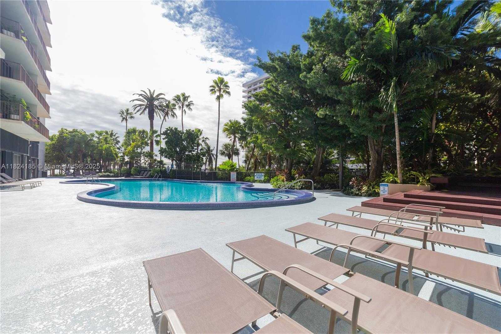 Small Image of 1450 BRICKELL BAY DR #311, Miami Number 25