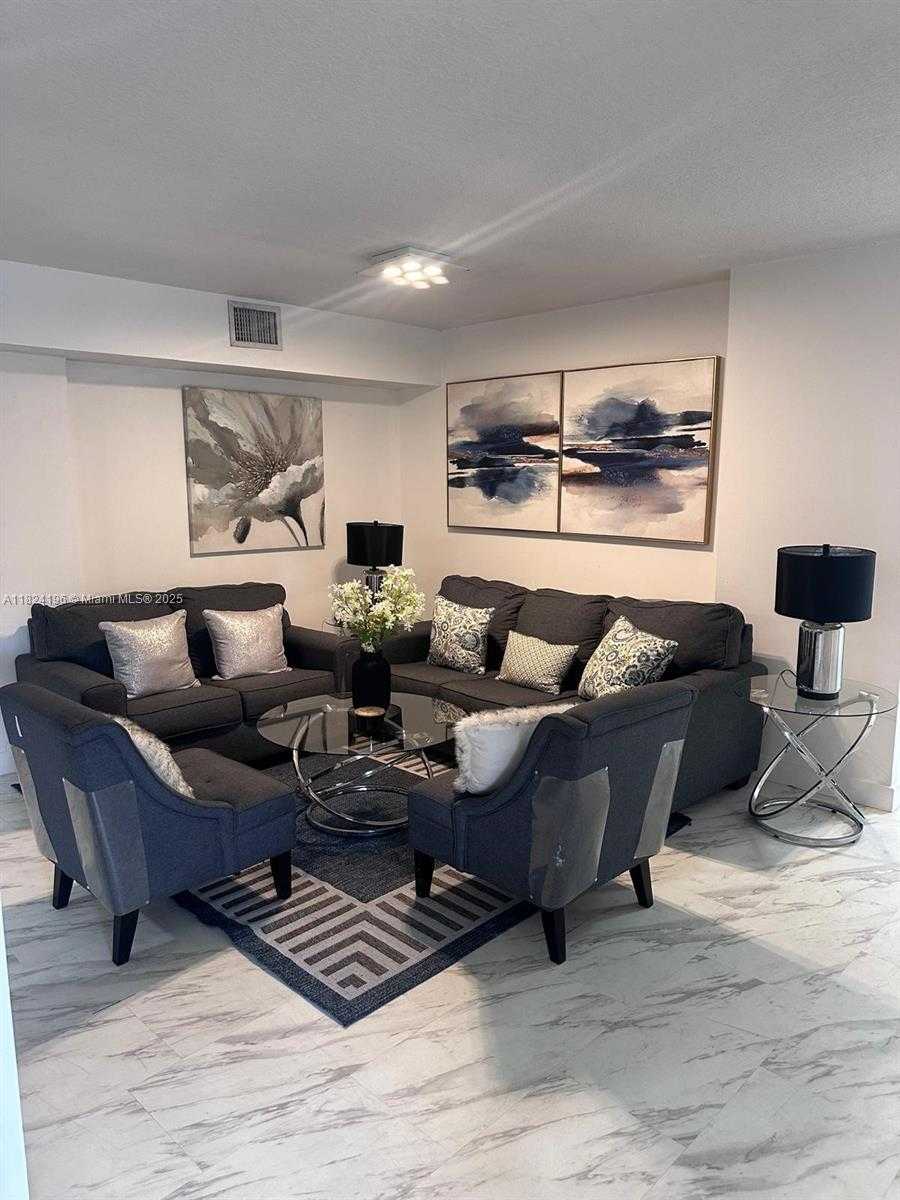 Small Image of 9340 FONTAINEBLEAU BLVD #313, Miami Number 8