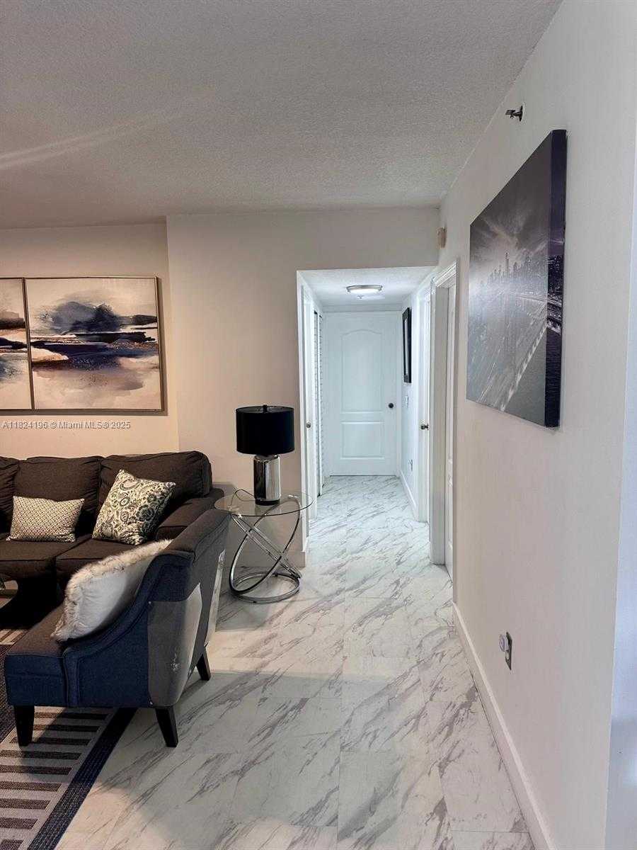 Small Image of 9340 FONTAINEBLEAU BLVD #313, Miami Number 9