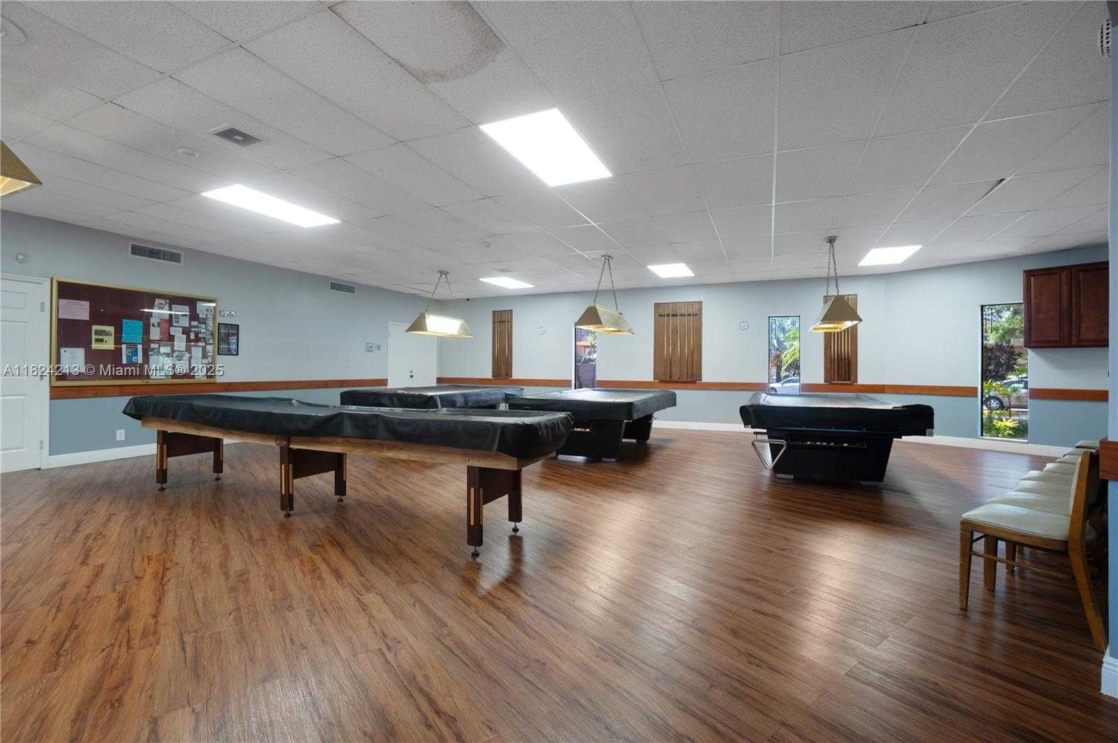 Small Image of 121 BRIARWOOD CIR #1-5, Hollywood Number 28