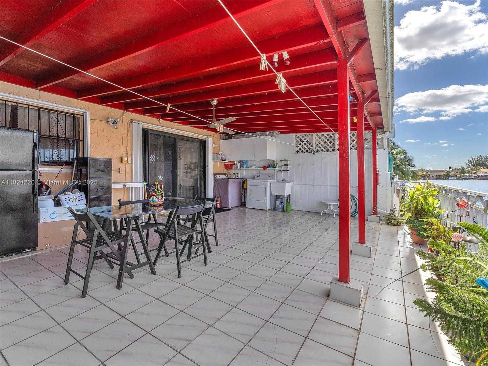 Small Image of 5530 W 26th Ct, Hialeah, FL 33016, USA Number 21