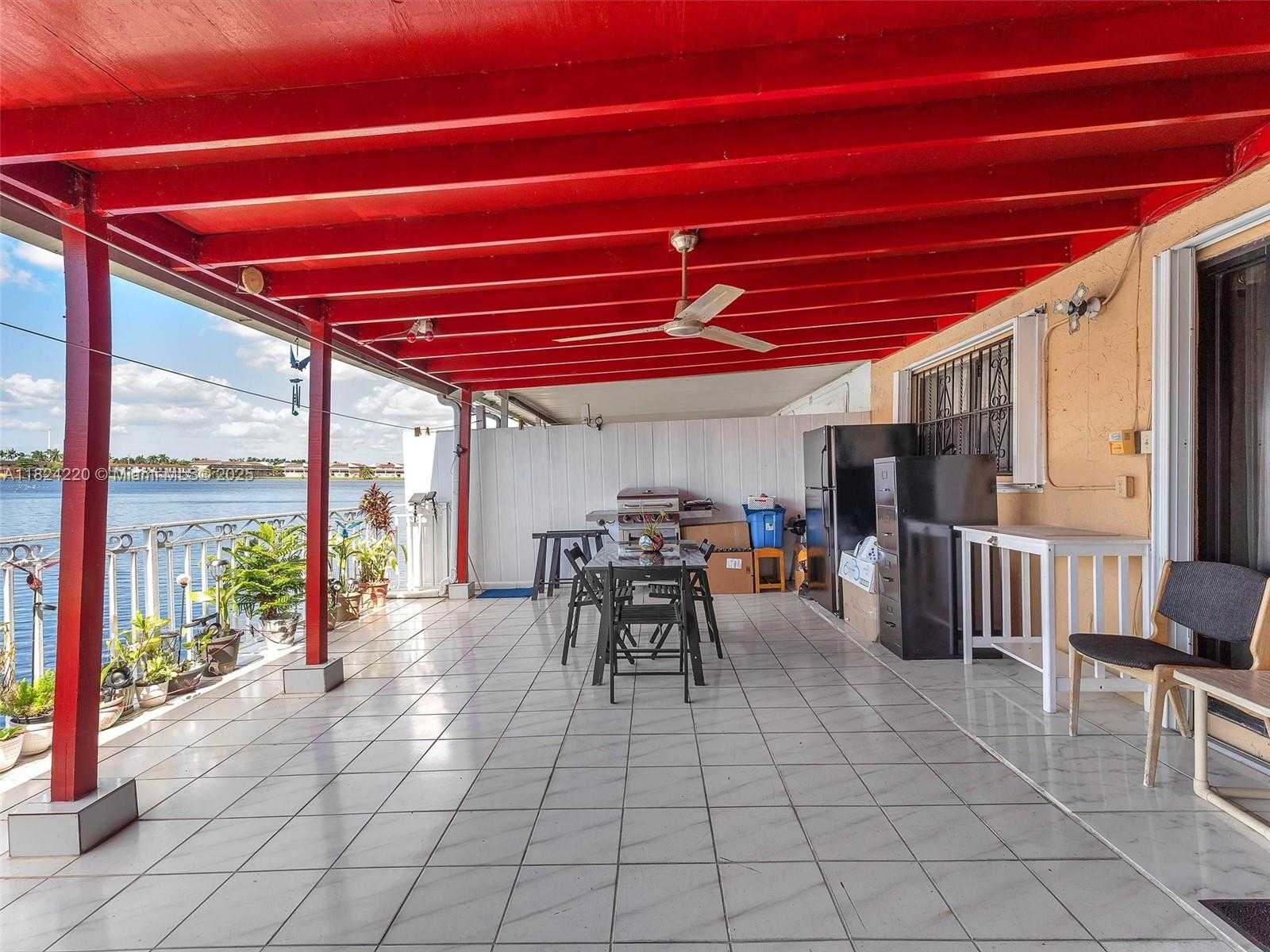 Small Image of 5530 W 26th Ct, Hialeah, FL 33016, USA Number 23