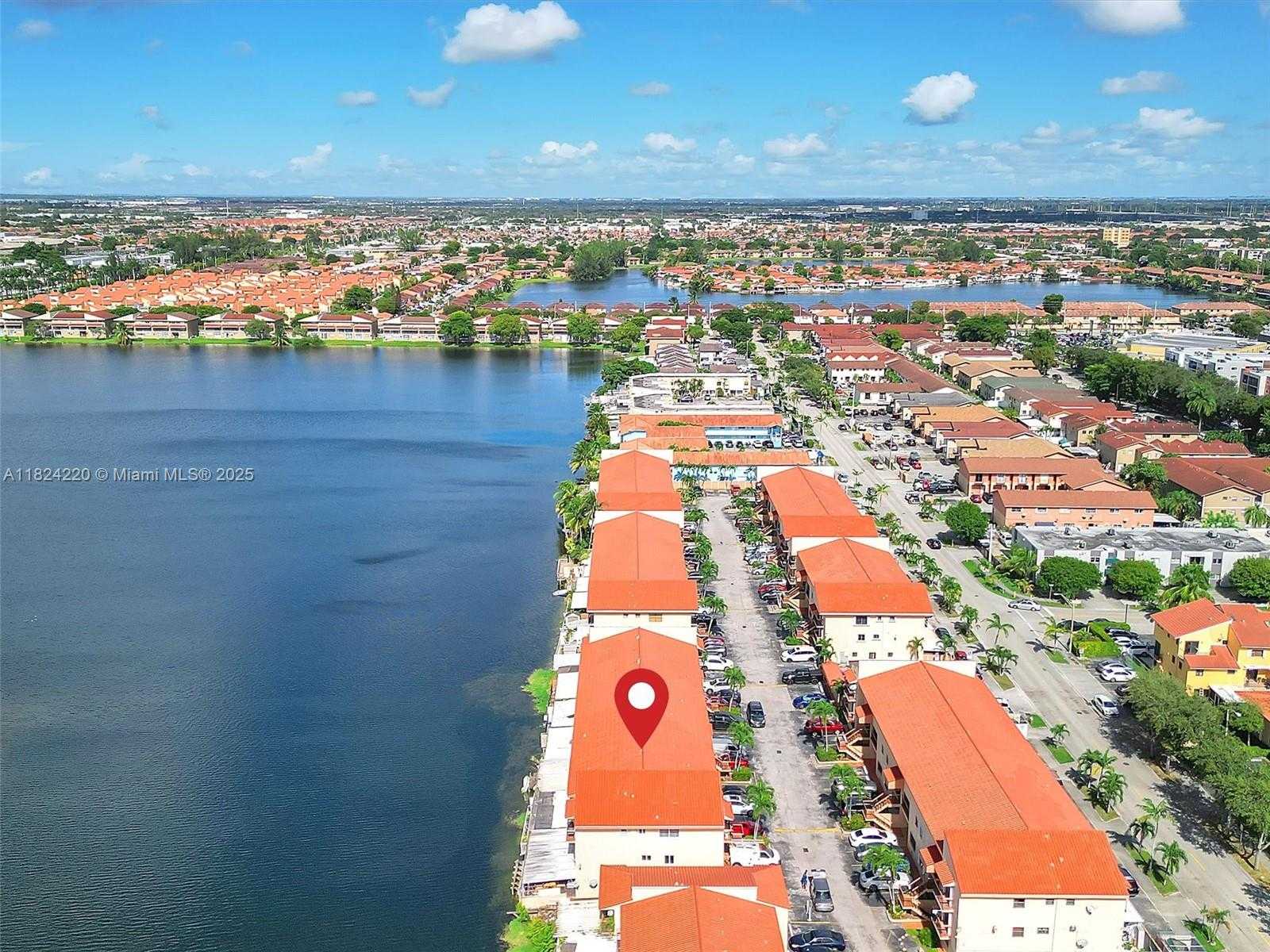 Small Image of 5530 W 26th Ct, Hialeah, FL 33016, USA Number 28