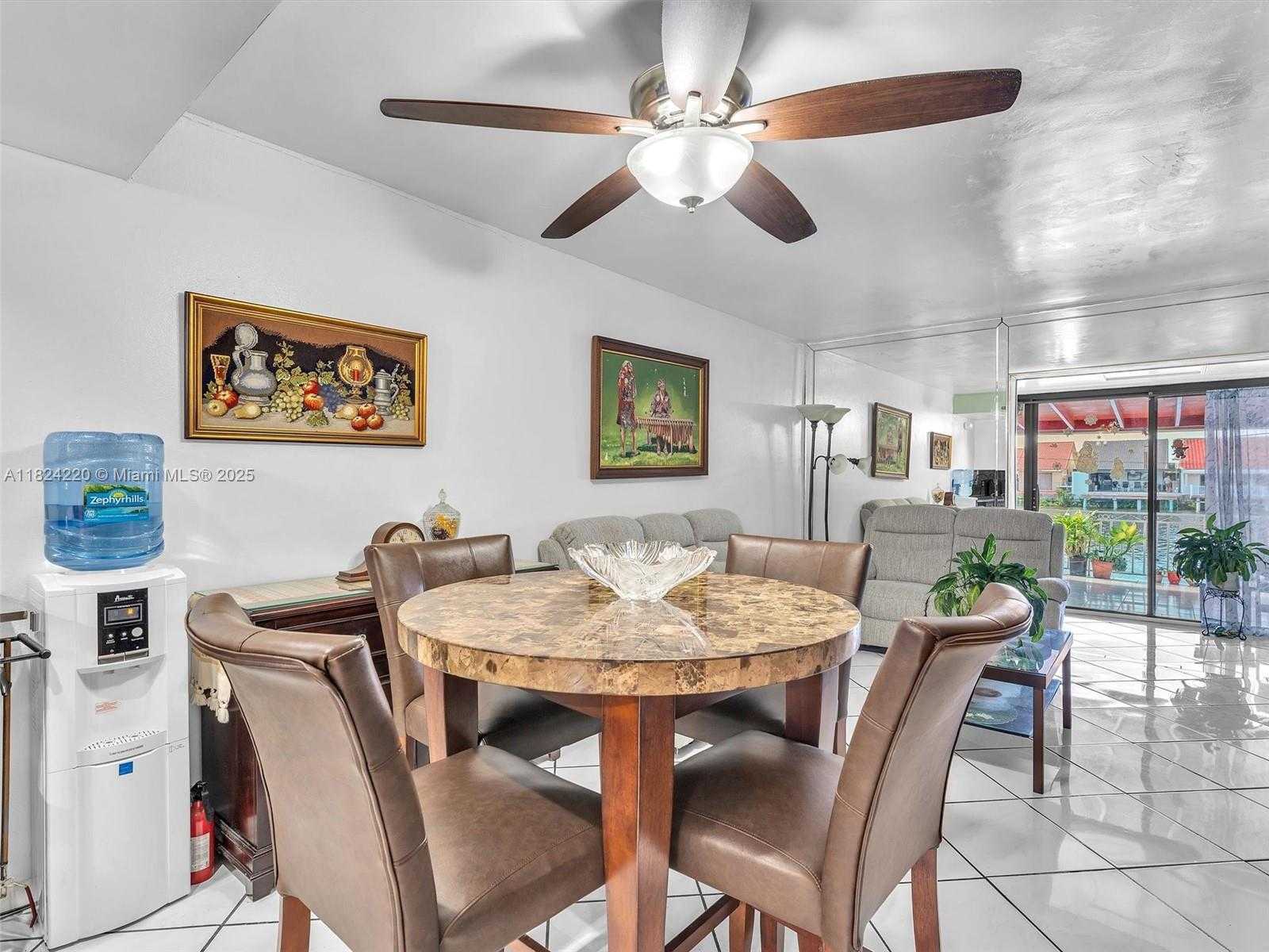 Small Image of 5530 W 26th Ct, Hialeah, FL 33016, USA Number 8