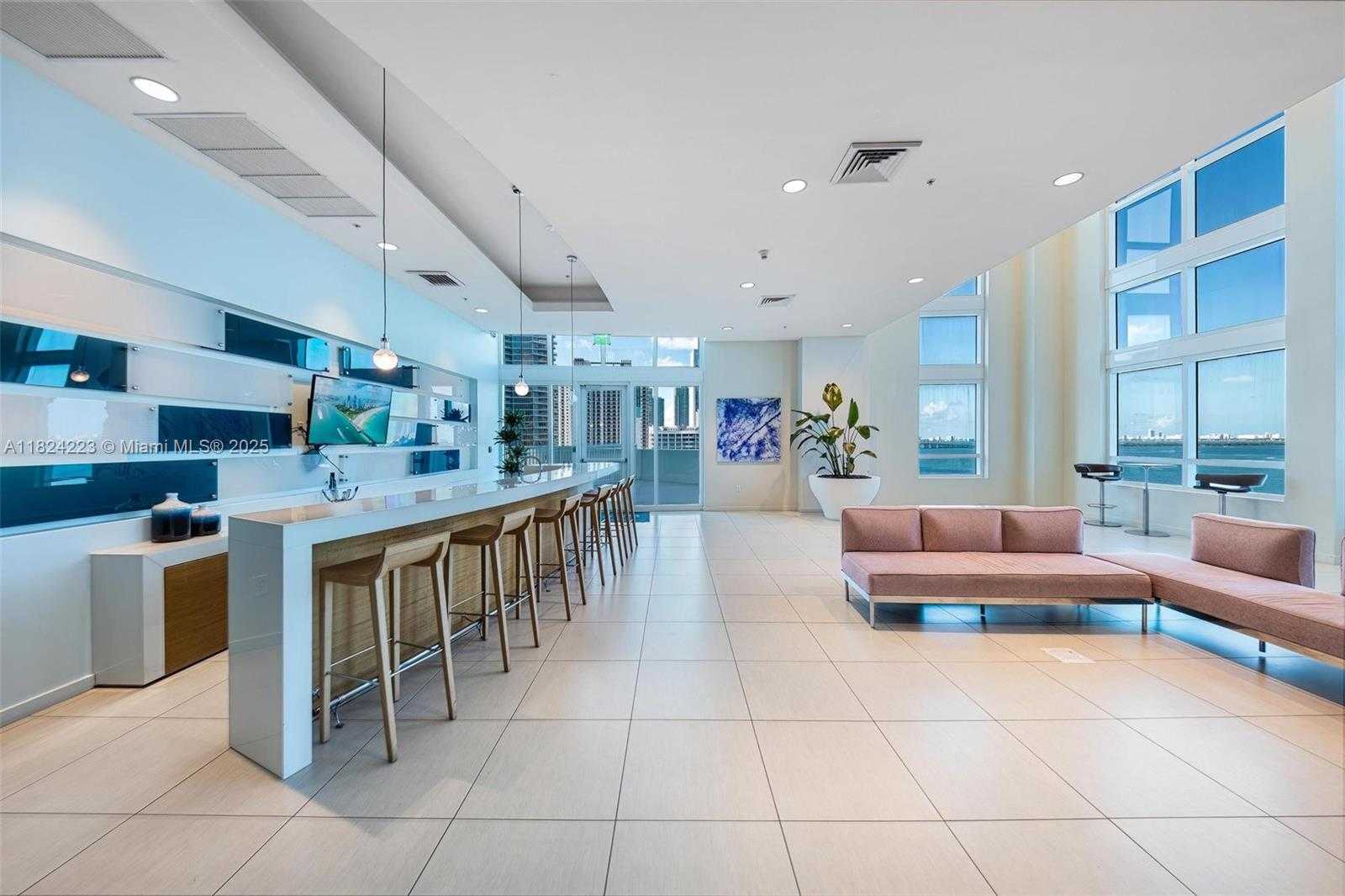 Small Image of 1900 NORTH BAYSHORE DR #4111, Miami Number 32