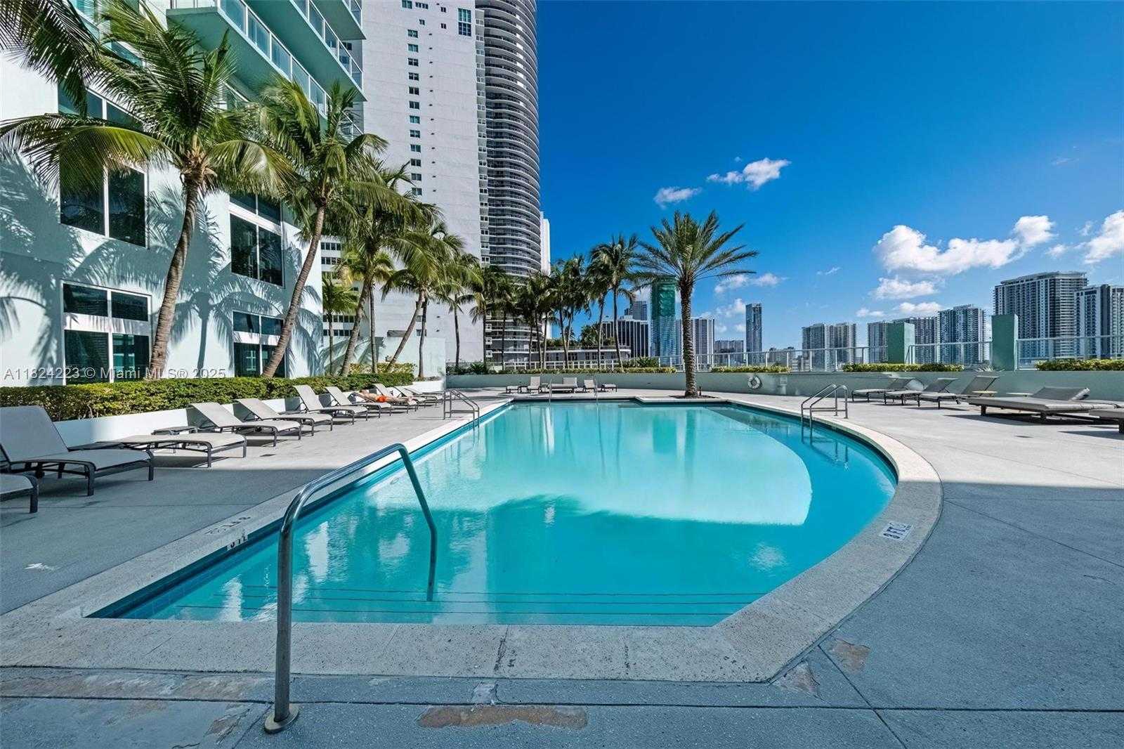 Small Image of 1900 NORTH BAYSHORE DR #4111, Miami Number 41