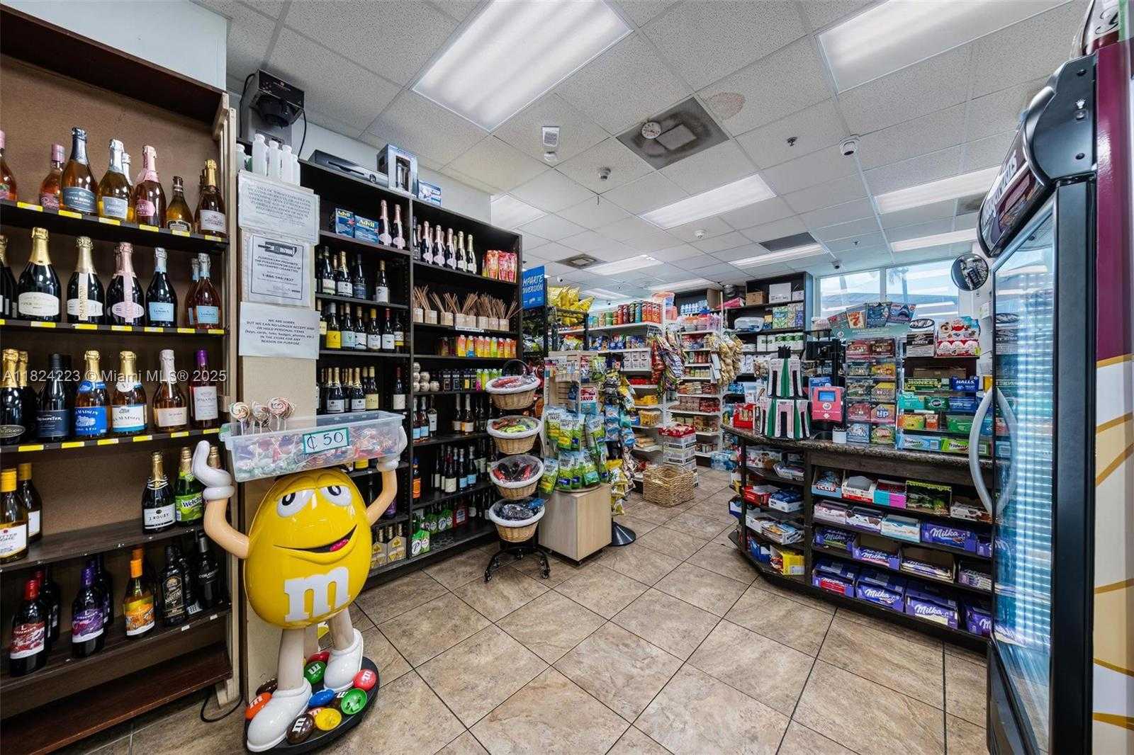 Small Image of 1900 NORTH BAYSHORE DR #4111, Miami Number 47