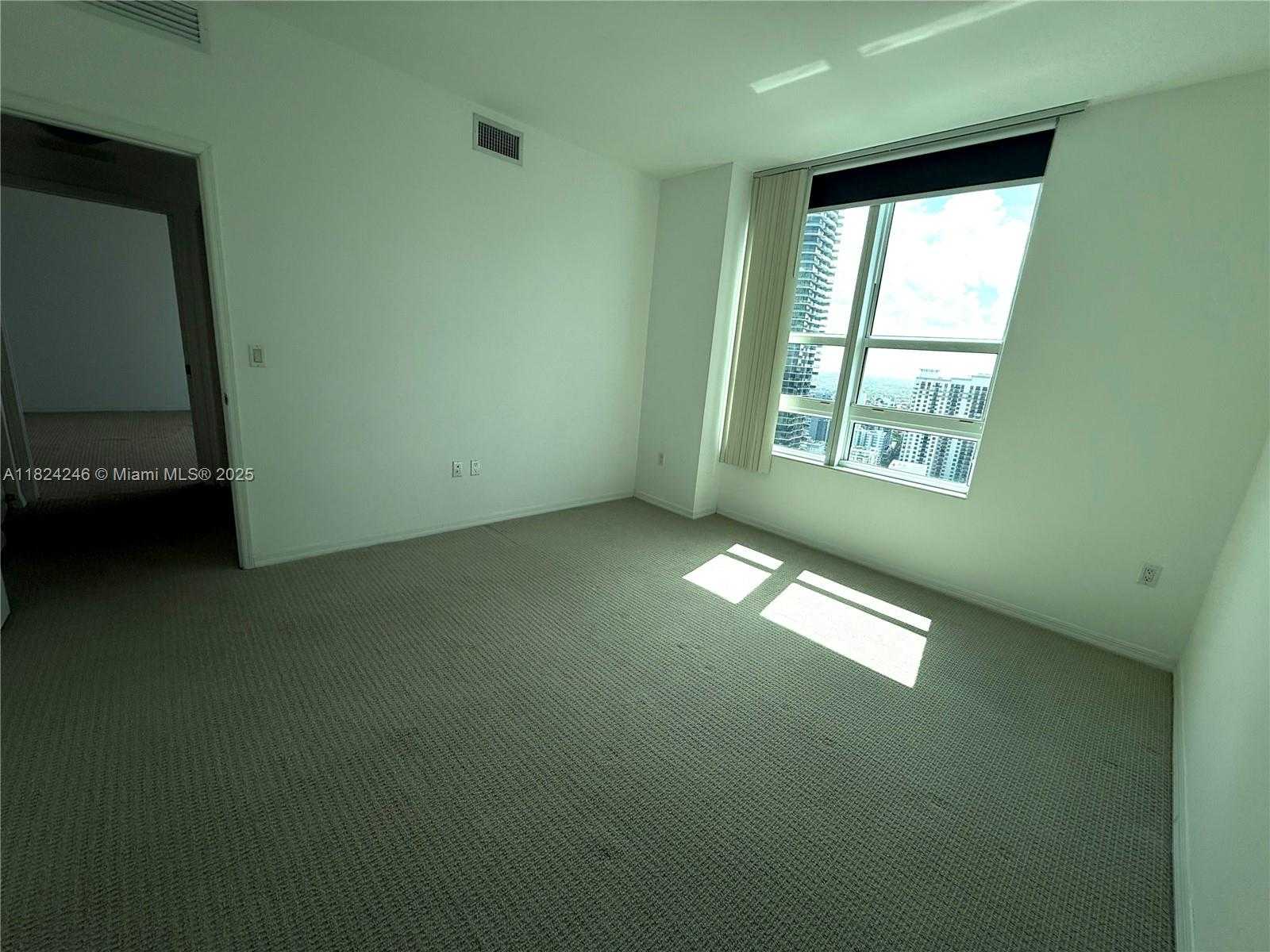 Small Image of 951 BRICKELL AVE #3703, Miami Number 11