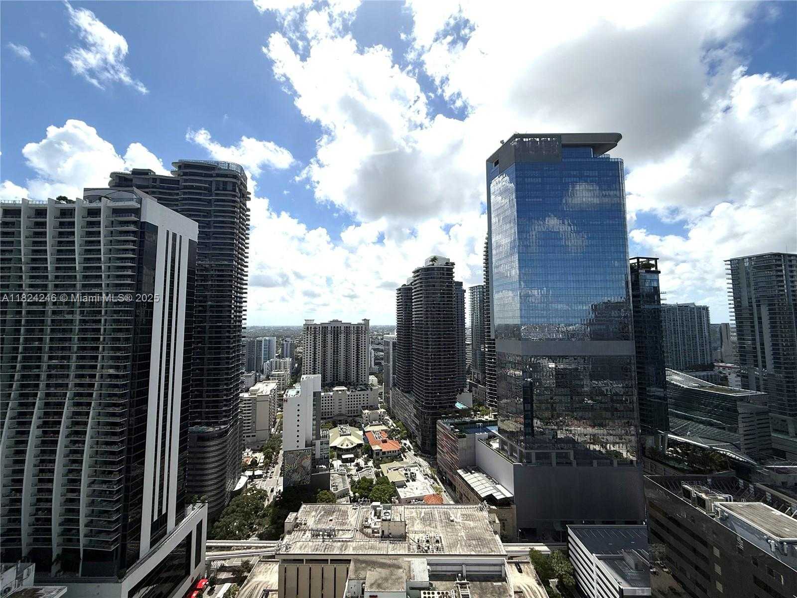 Small Image of 951 BRICKELL AVE #3703, Miami Number 14