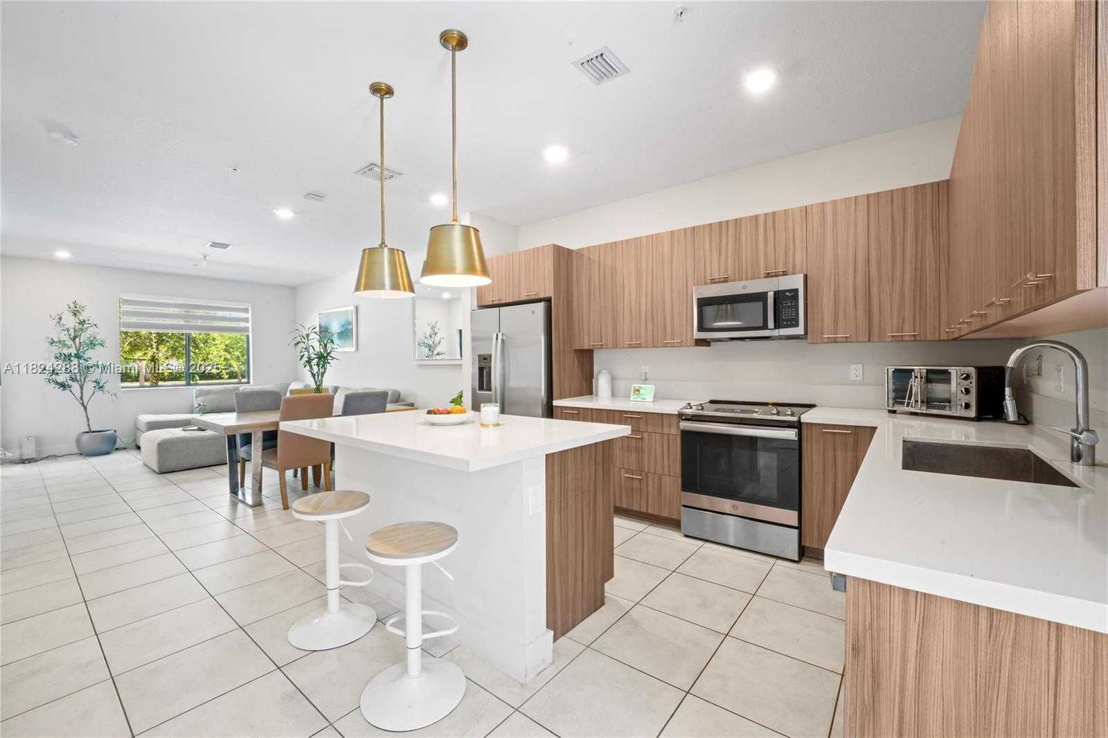 Small Image of 8301 NORTH WEST 41ST ST #B-102, Doral Number 14