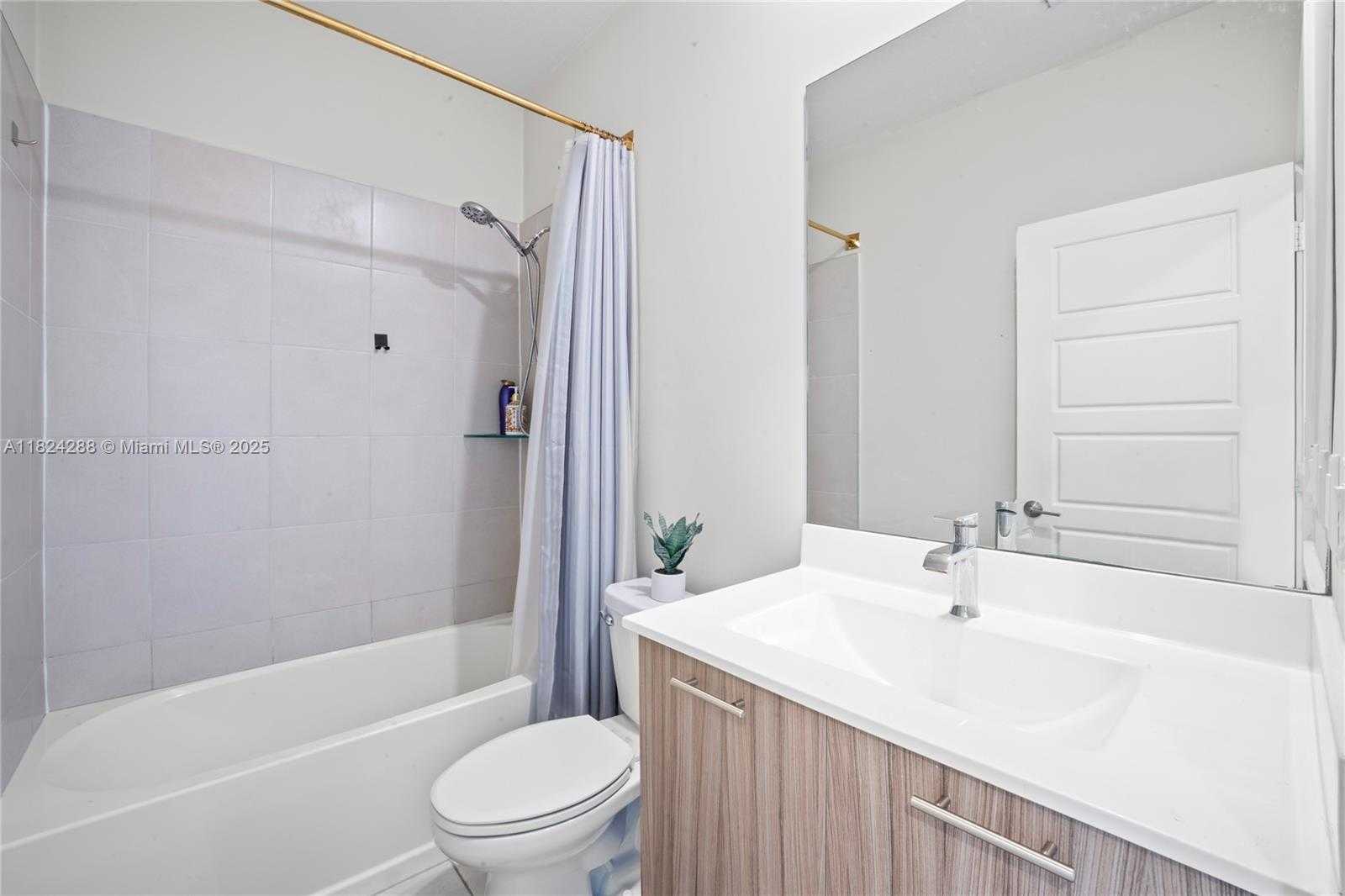 Small Image of 8301 NORTH WEST 41ST ST #B-102, Doral Number 18