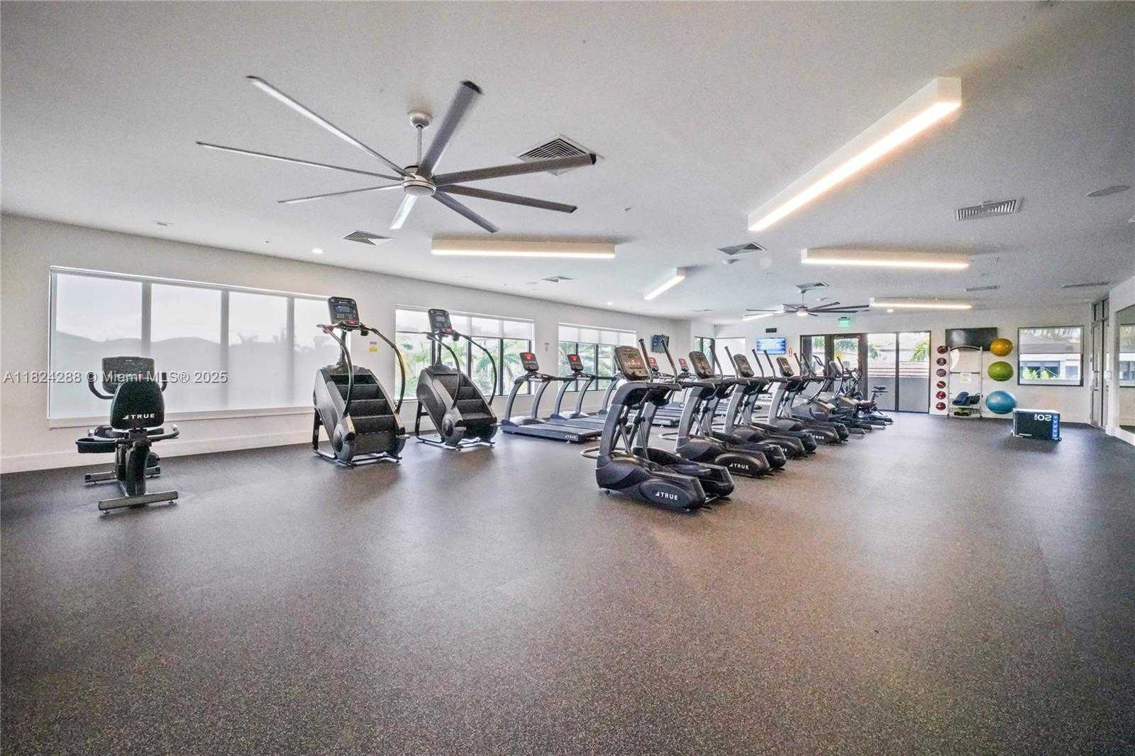 Small Image of 8301 NORTH WEST 41ST ST #B-102, Doral Number 36