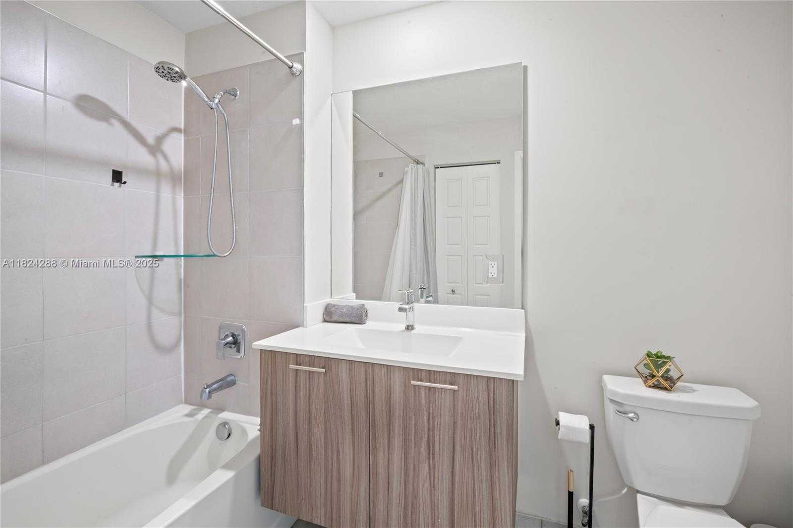 Small Image of 8301 NORTH WEST 41ST ST #B-102, Doral Number 9