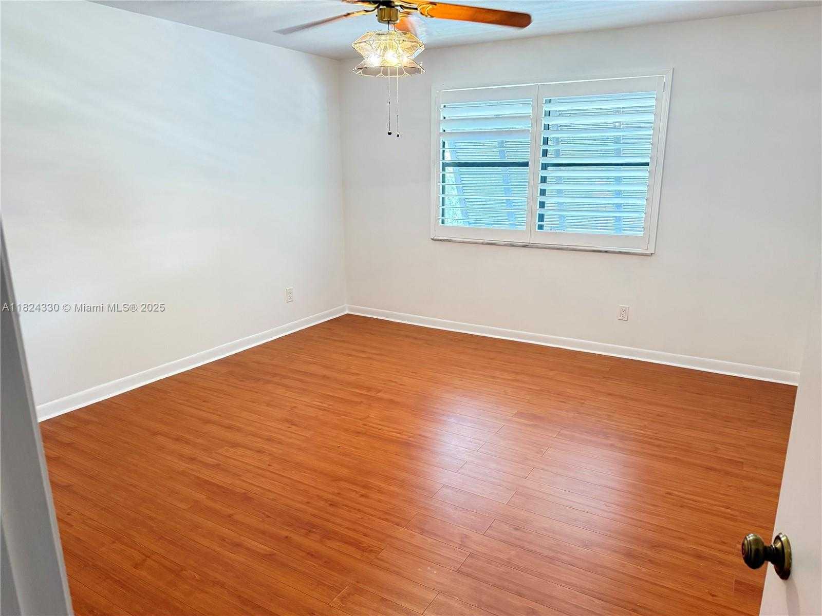 Small Image of 1143 NORTH WEST 122ND TER, Pembroke Pines Number 14