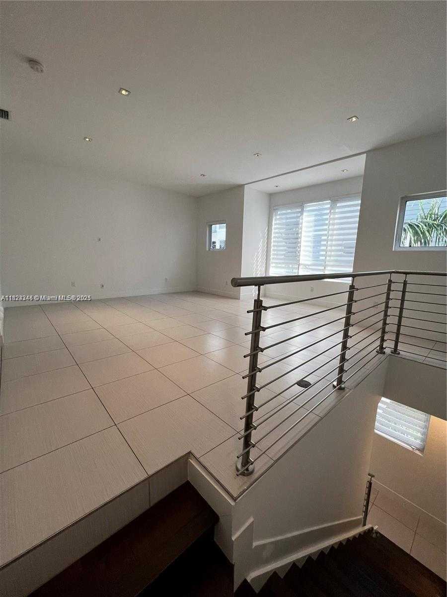 Small Image of 9181 NORTH WEST 33RD ST #9181, Doral Number 30