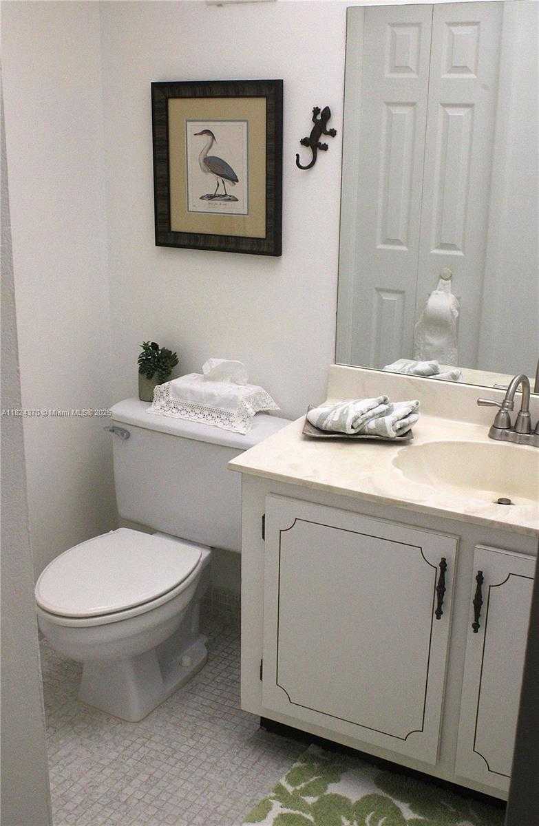 Small Image of 16475 GOLF CLUB RD #201, Weston Number 14